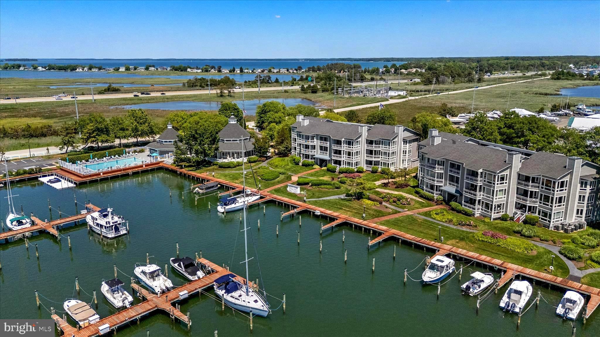 OYSTER COVE - Residential
