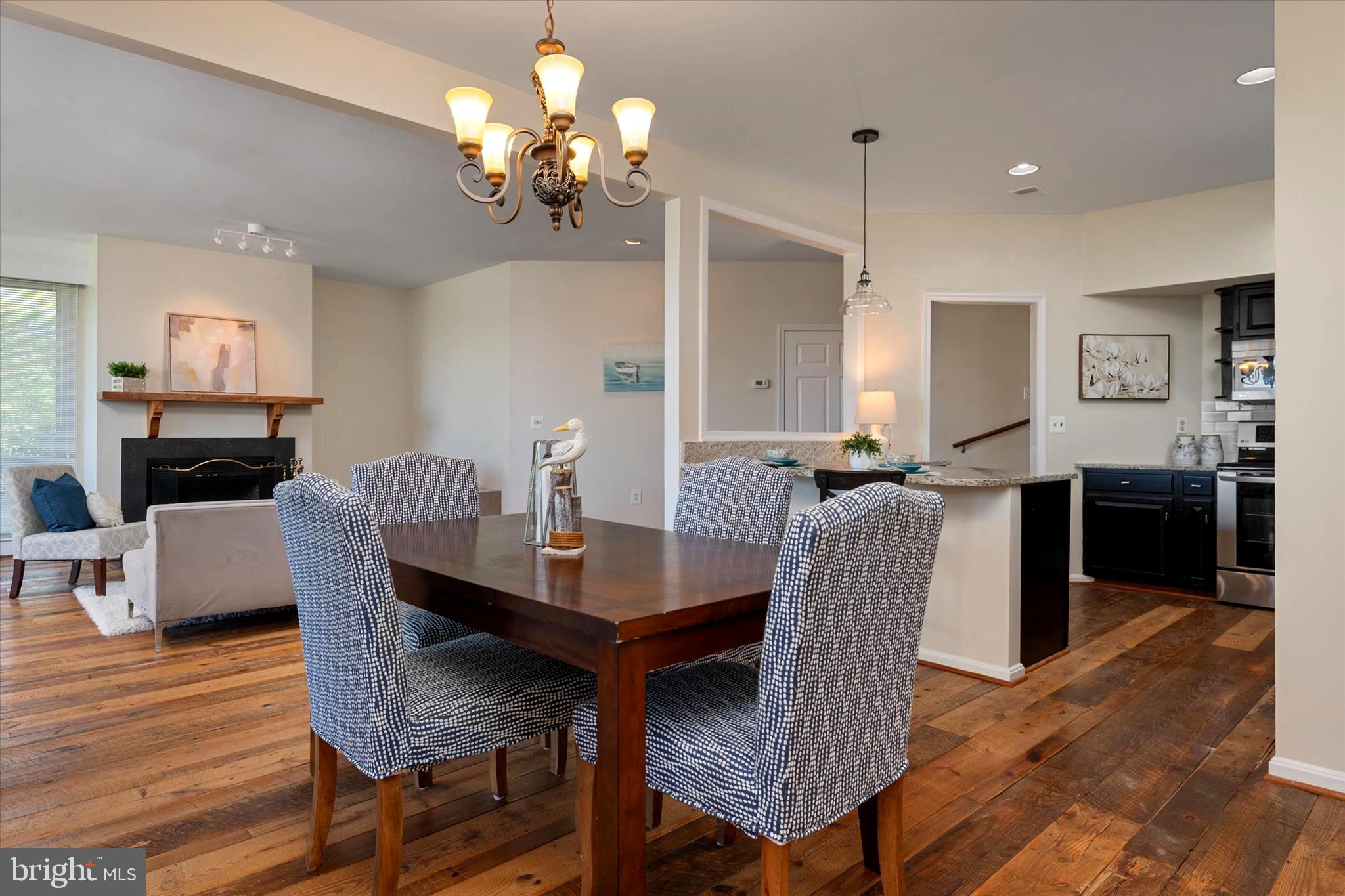 OYSTER COVE - Residential