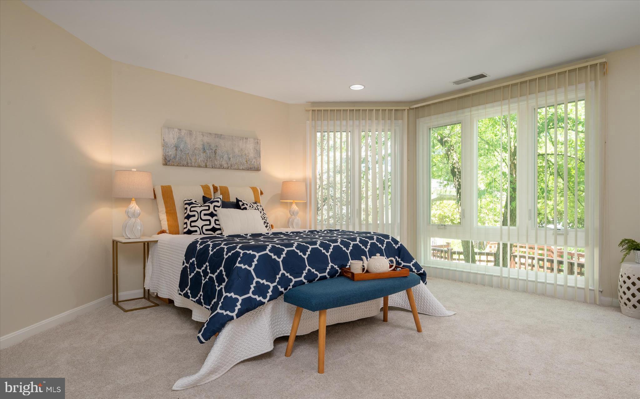 OYSTER COVE - Residential