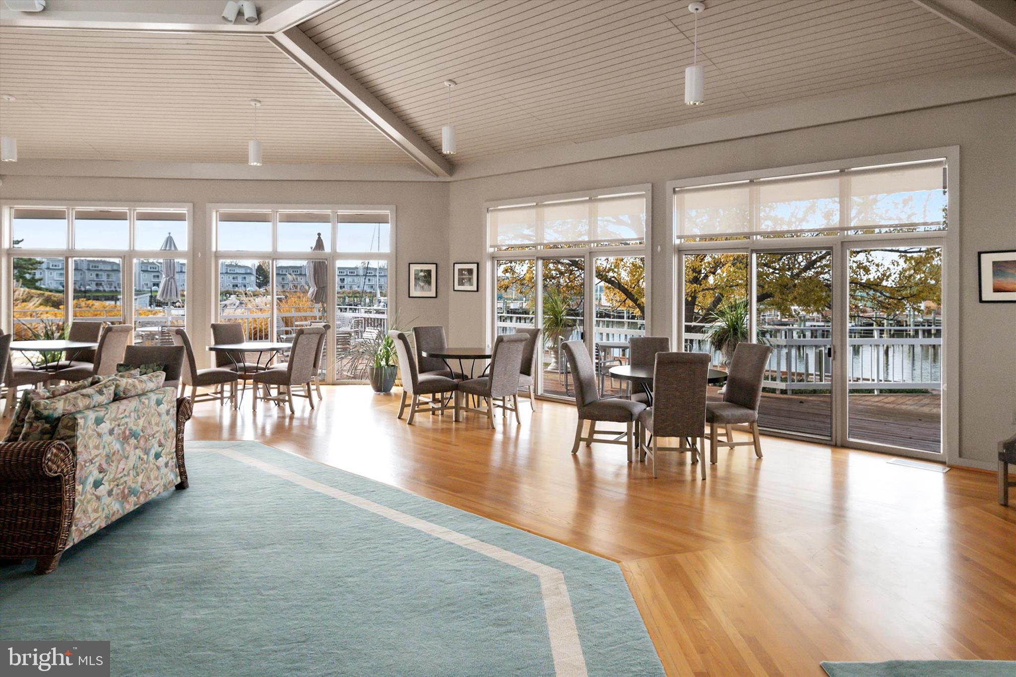 OYSTER COVE - Residential
