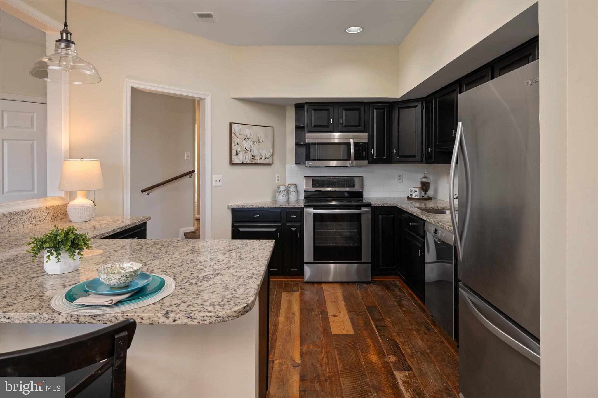 OYSTER COVE - Residential