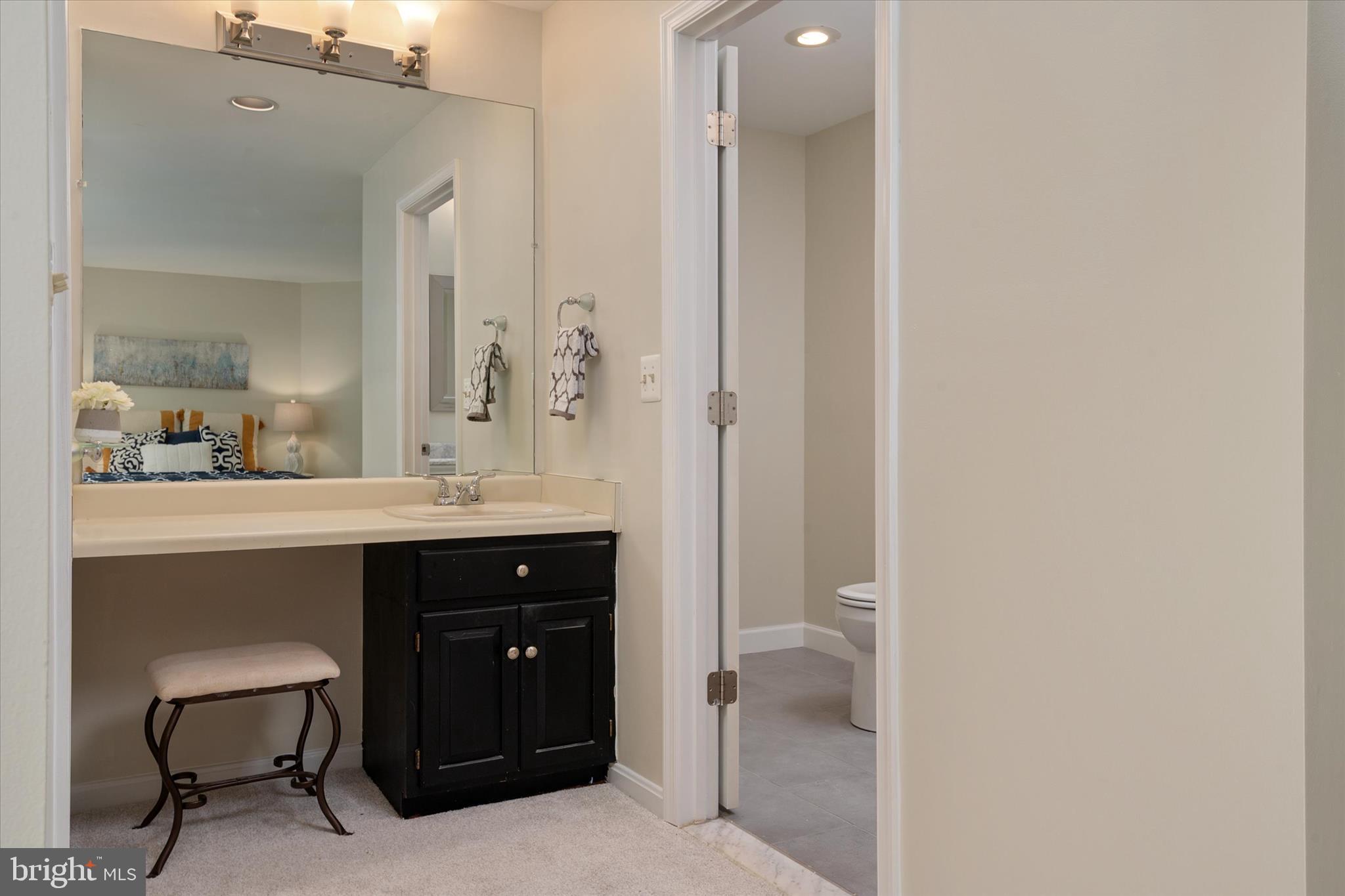 OYSTER COVE - Residential