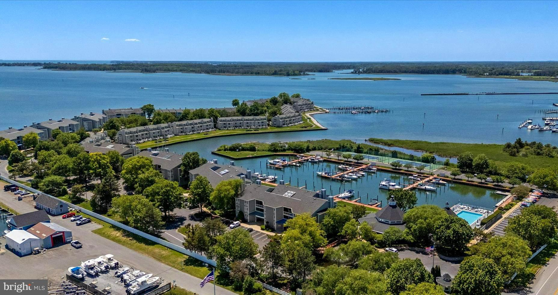 OYSTER COVE - Residential