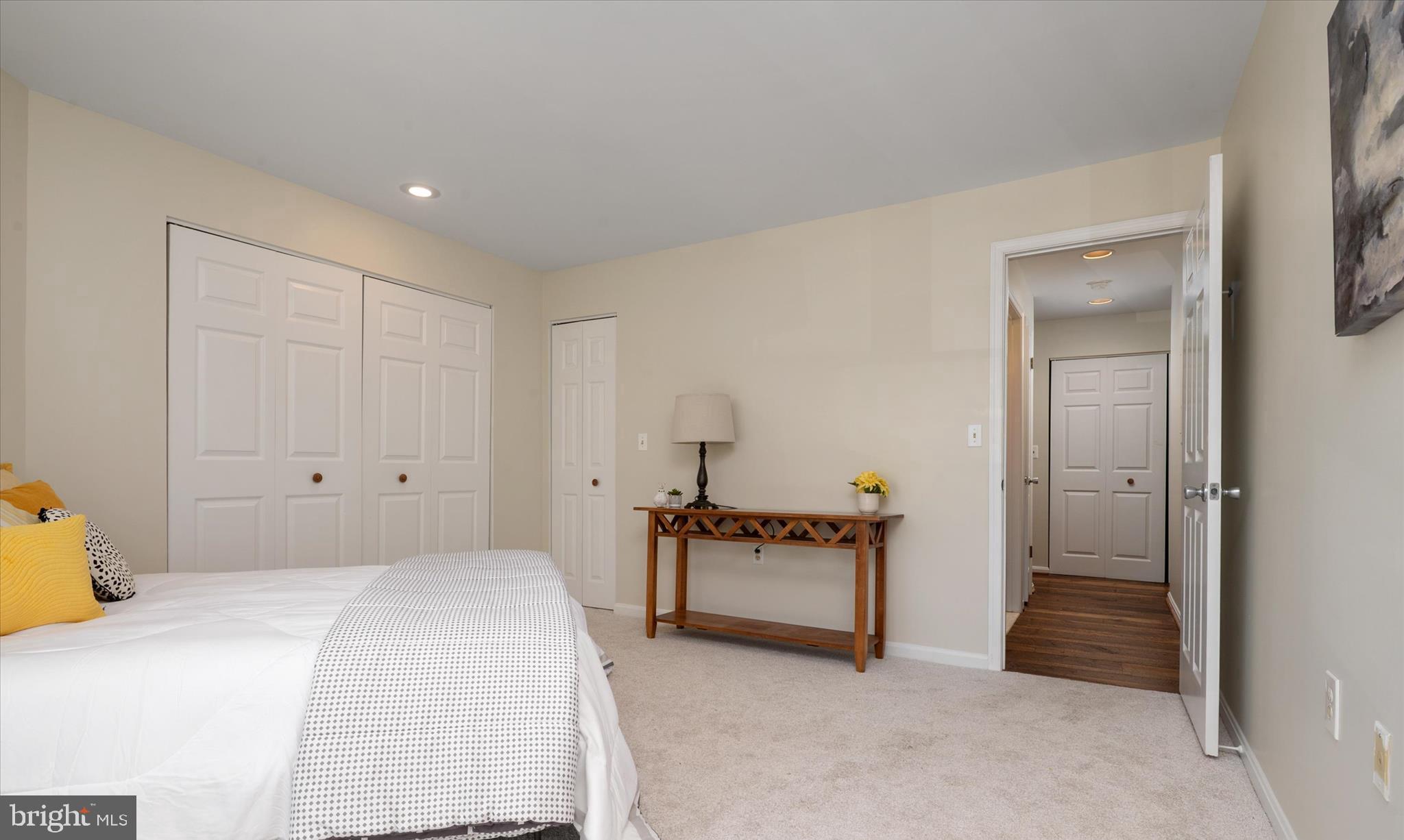 OYSTER COVE - Residential
