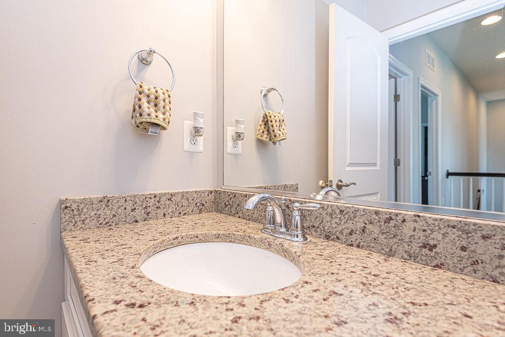 GLEN RIDDLE - Residential