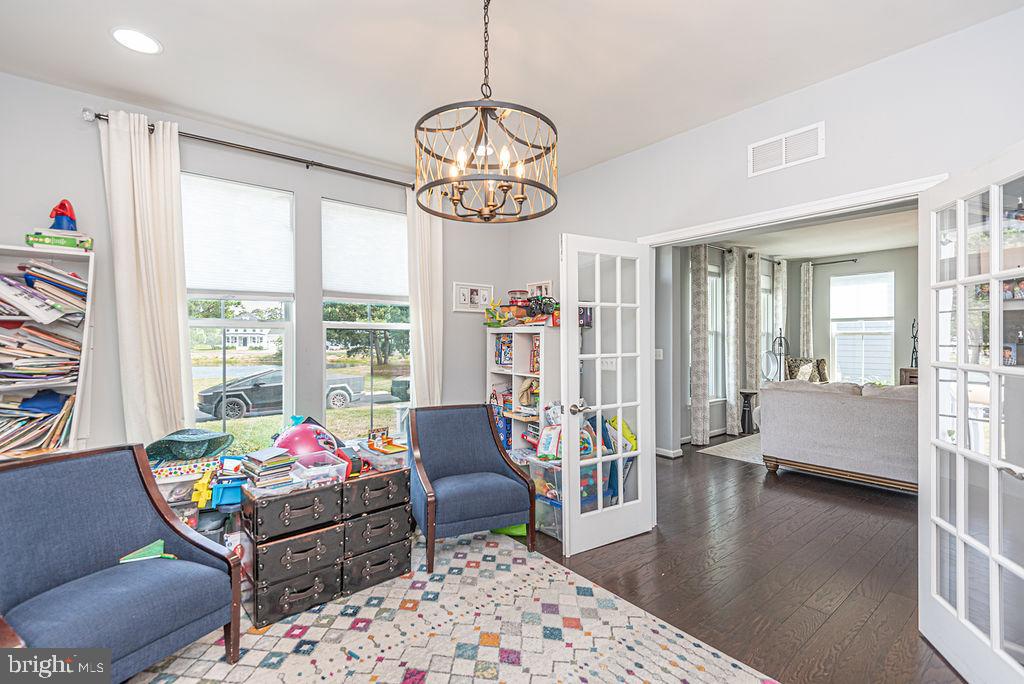 GLEN RIDDLE - Residential