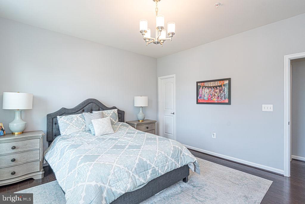 GLEN RIDDLE - Residential