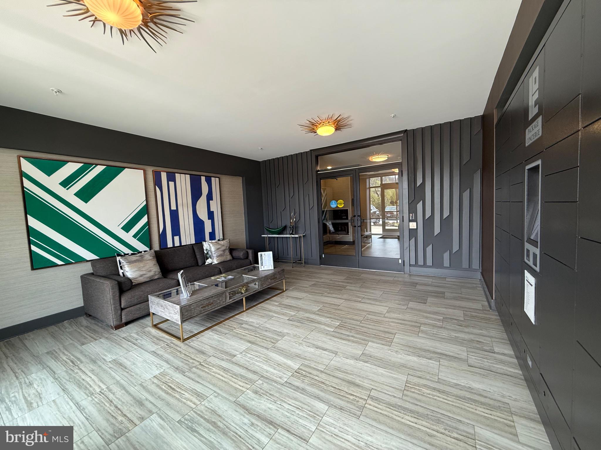 CREST OF ALEXANDRIA - Residential