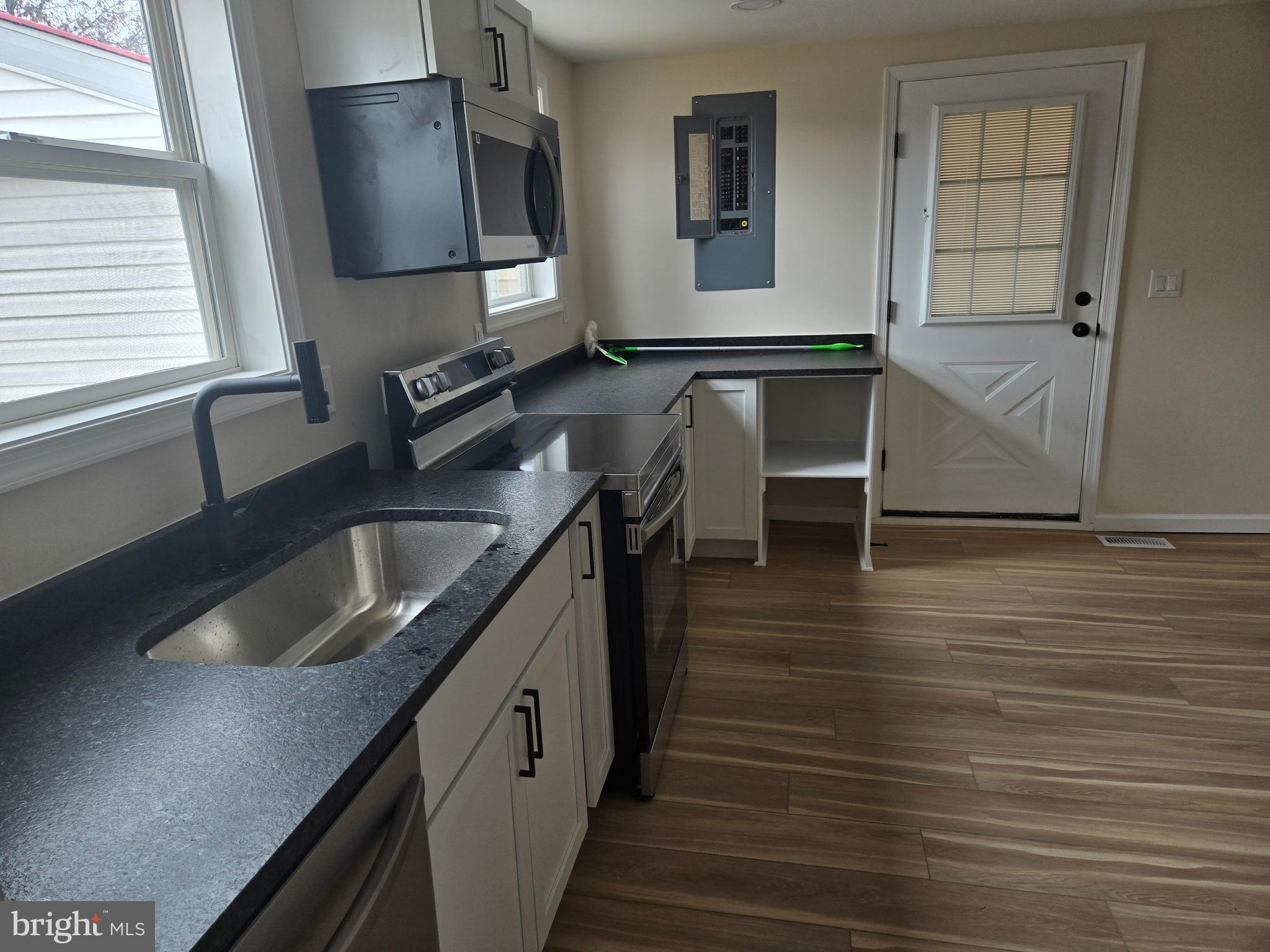 BUNKER HILL - Residential