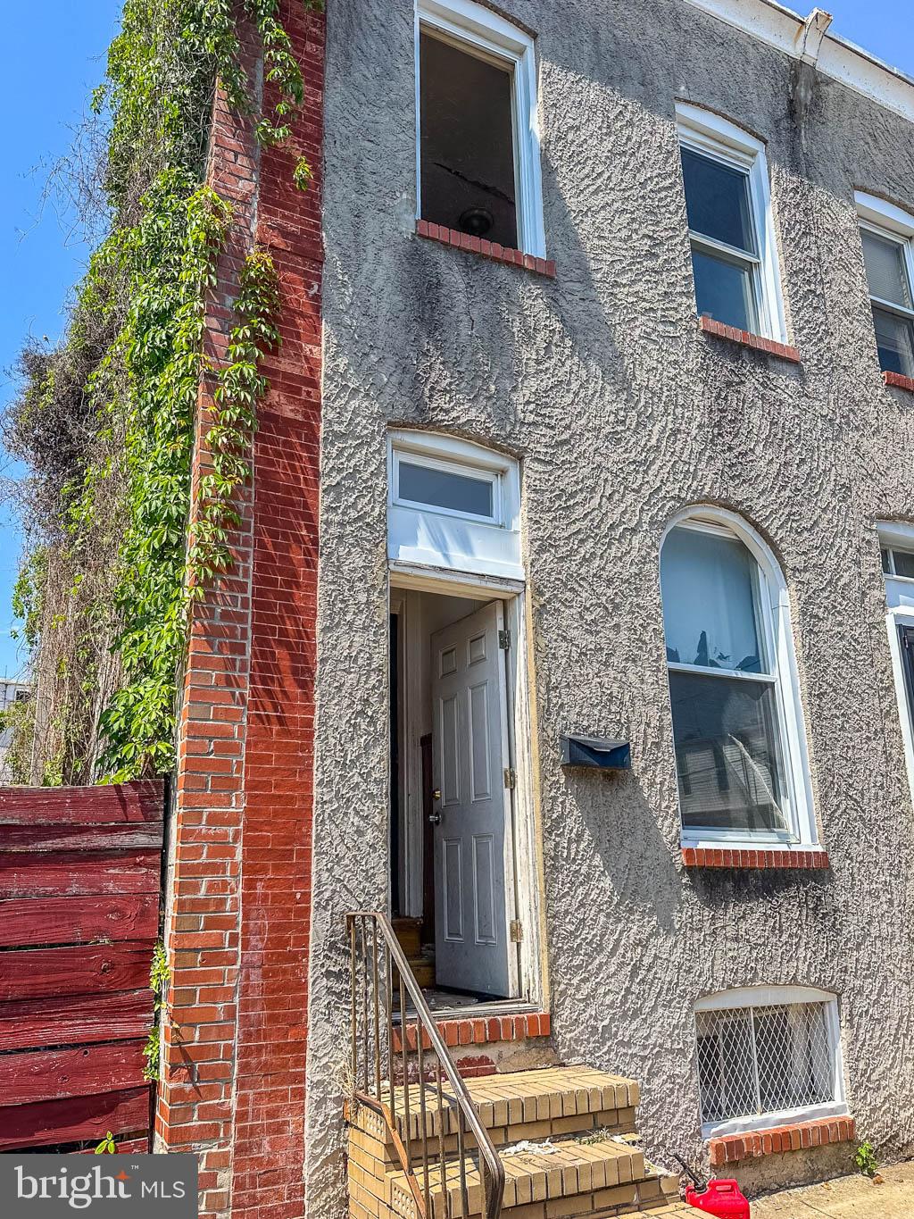 RENOVATION OPPORTUNITY! Great opportunity to renovate and resell or renovate and add to your rental portfolio. 3 bedrooms and 1 full bath with an unfinished basement.  Sold As-Is! Buyer responsible for clearing any vacant property notice after settlement if one exists.