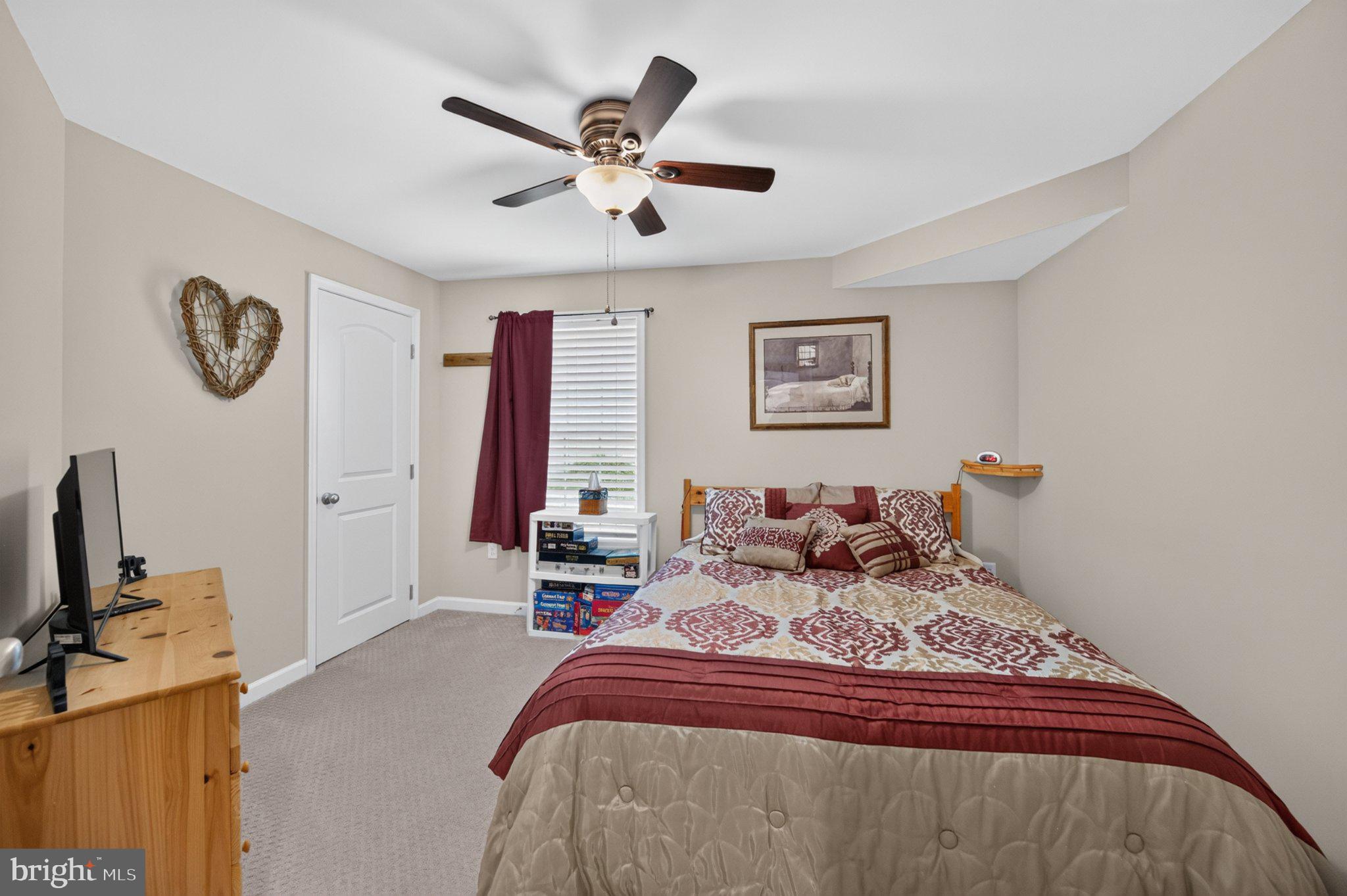 HICKORY RUN II - Residential