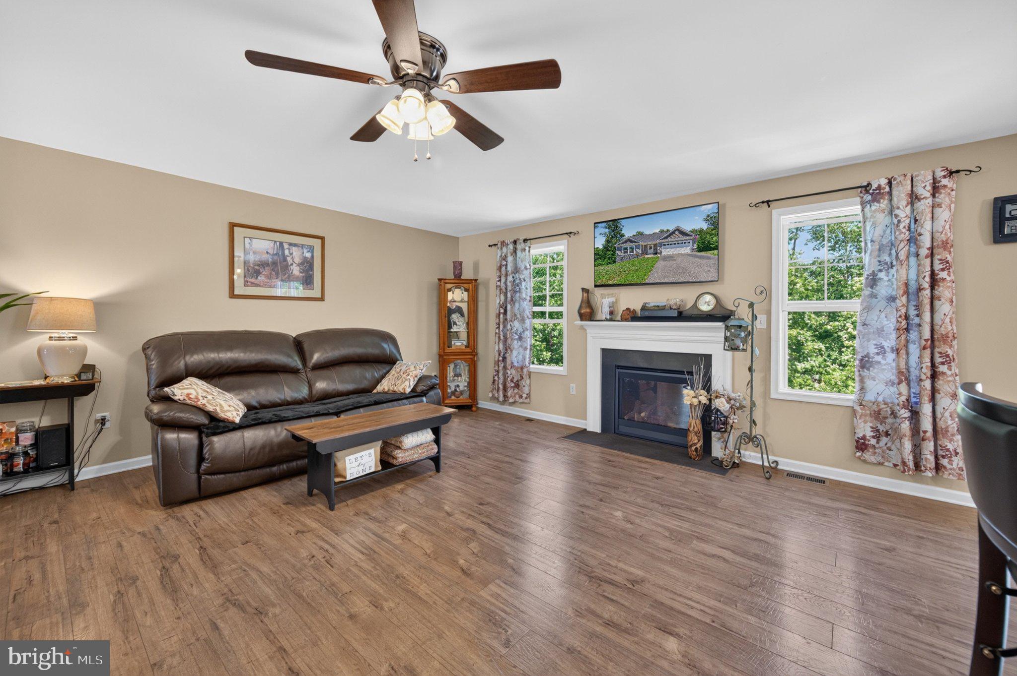HICKORY RUN II - Residential