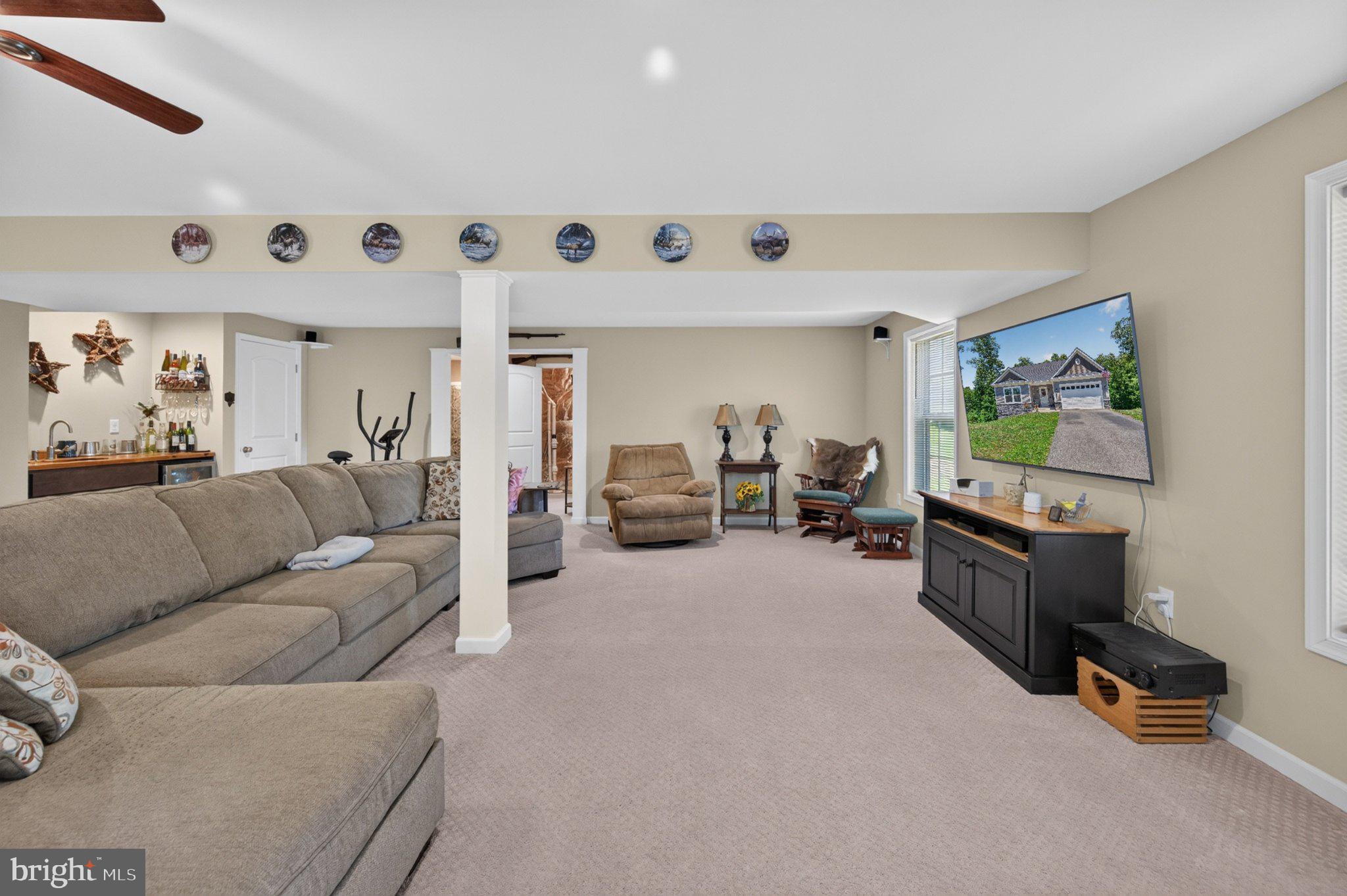 HICKORY RUN II - Residential