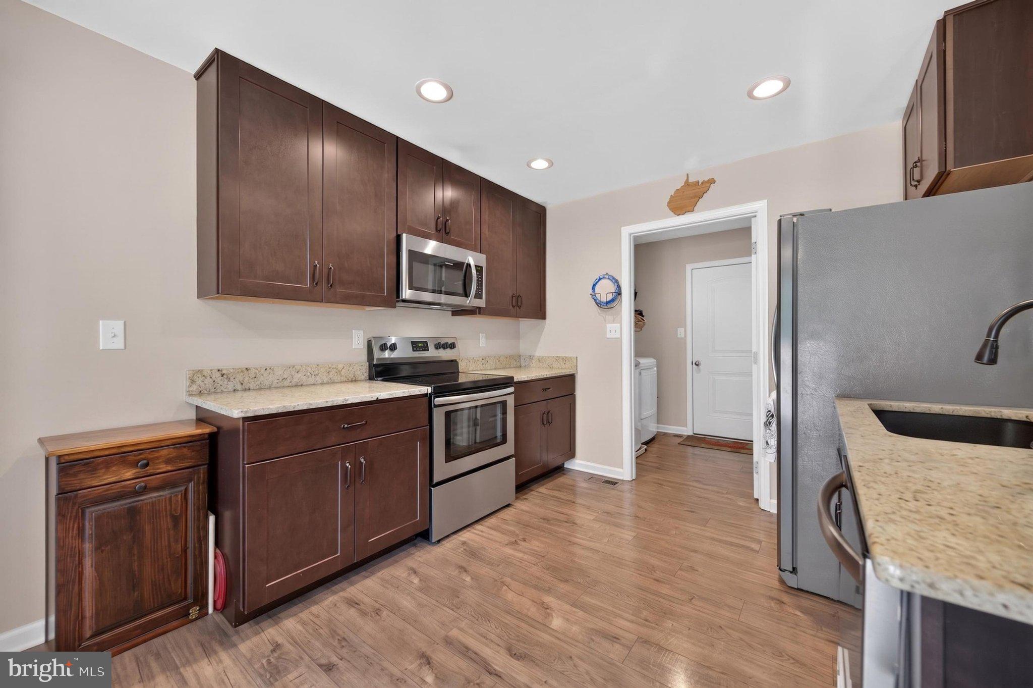 HICKORY RUN II - Residential