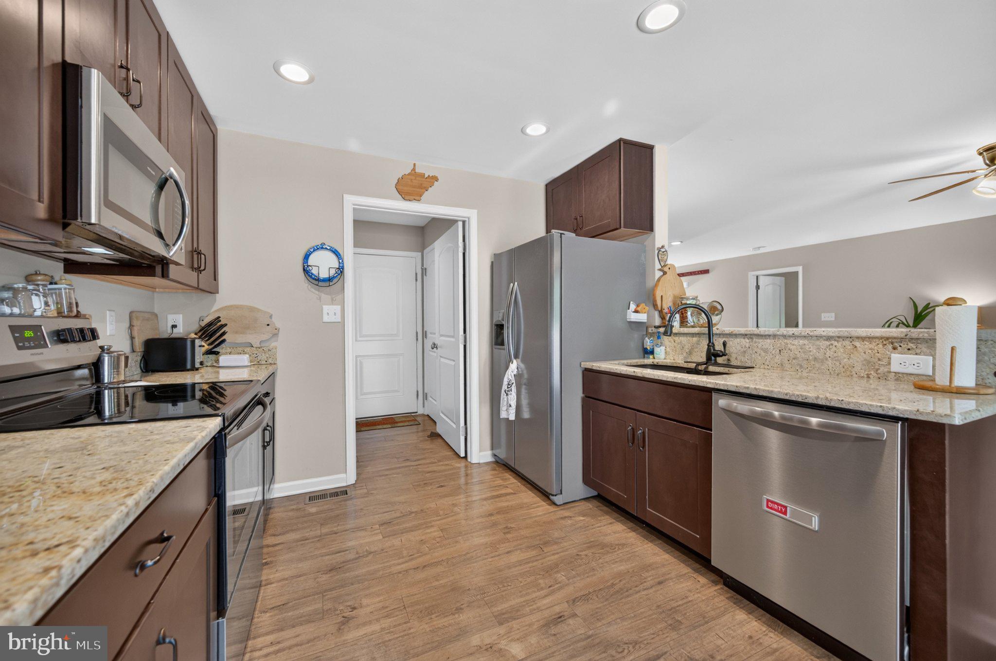 HICKORY RUN II - Residential
