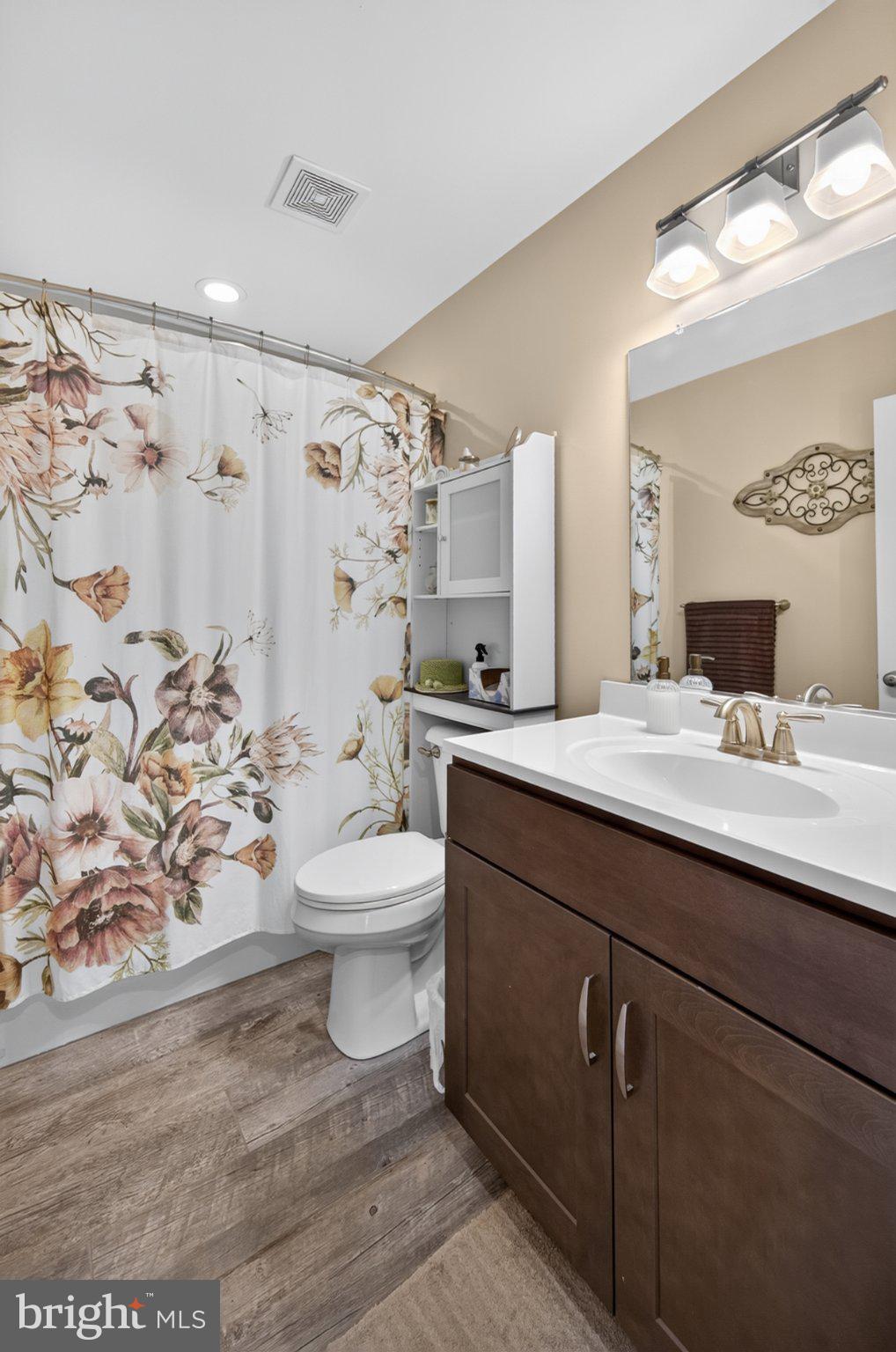 HICKORY RUN II - Residential