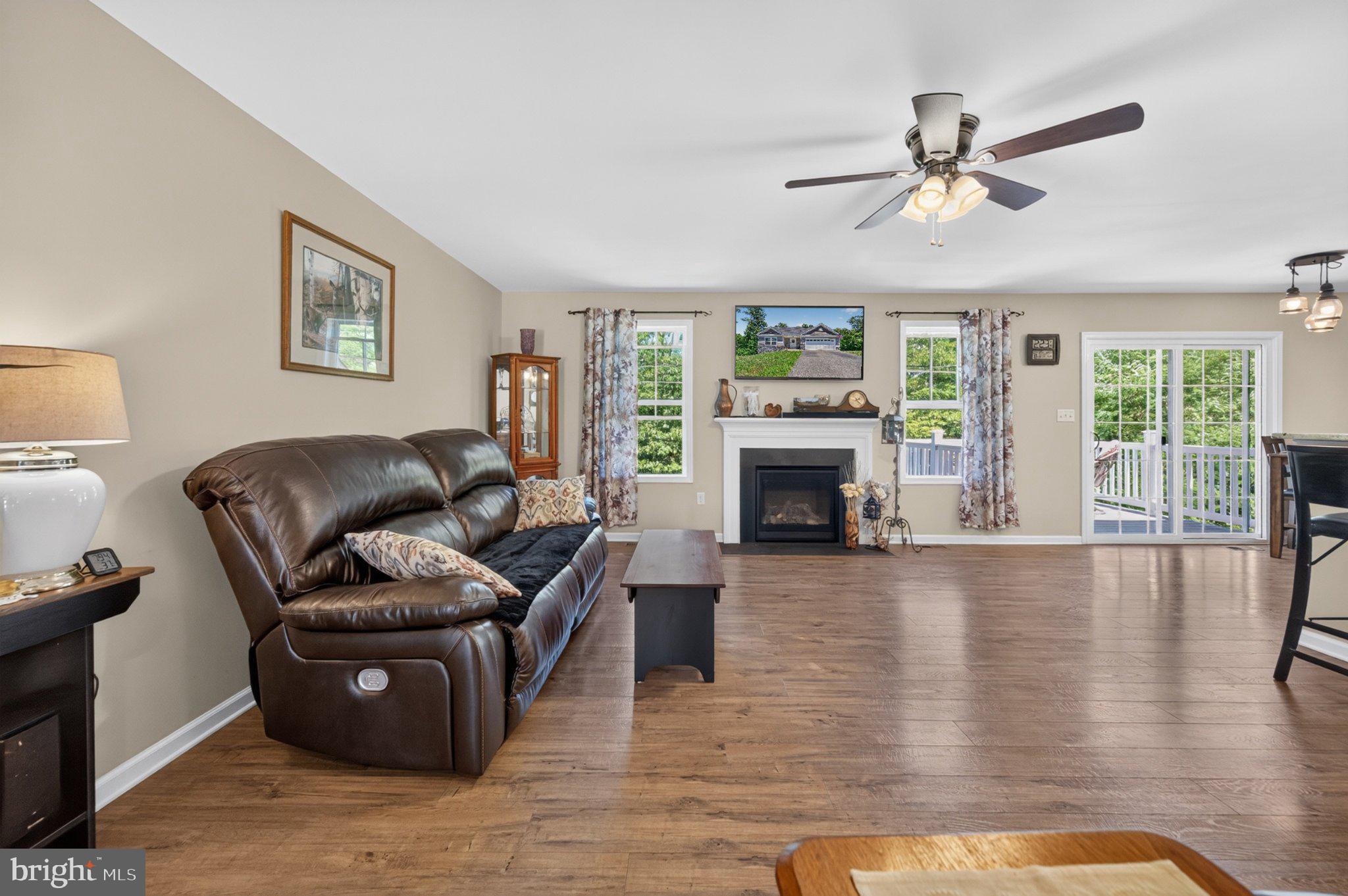 HICKORY RUN II - Residential