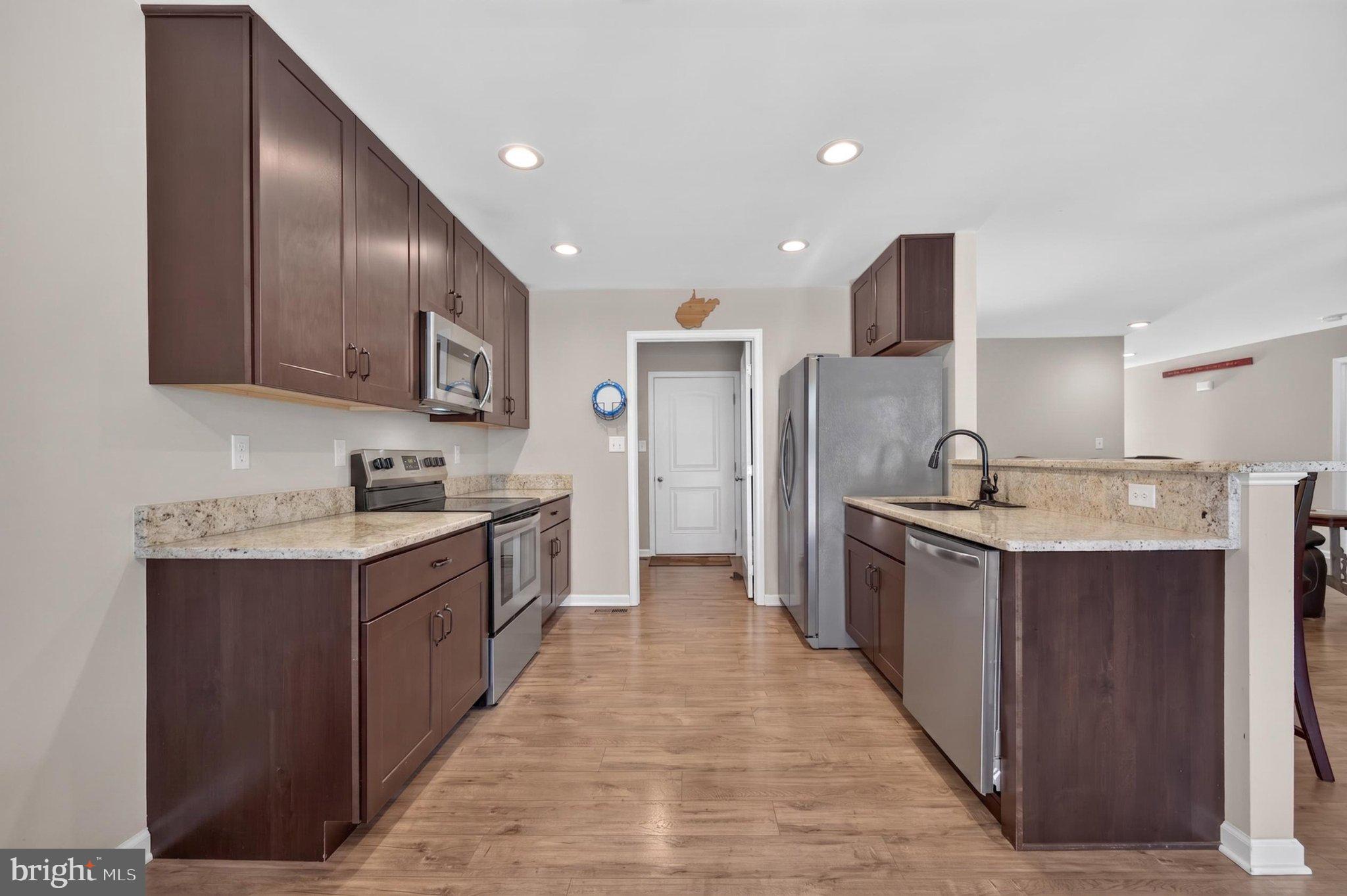 HICKORY RUN II - Residential