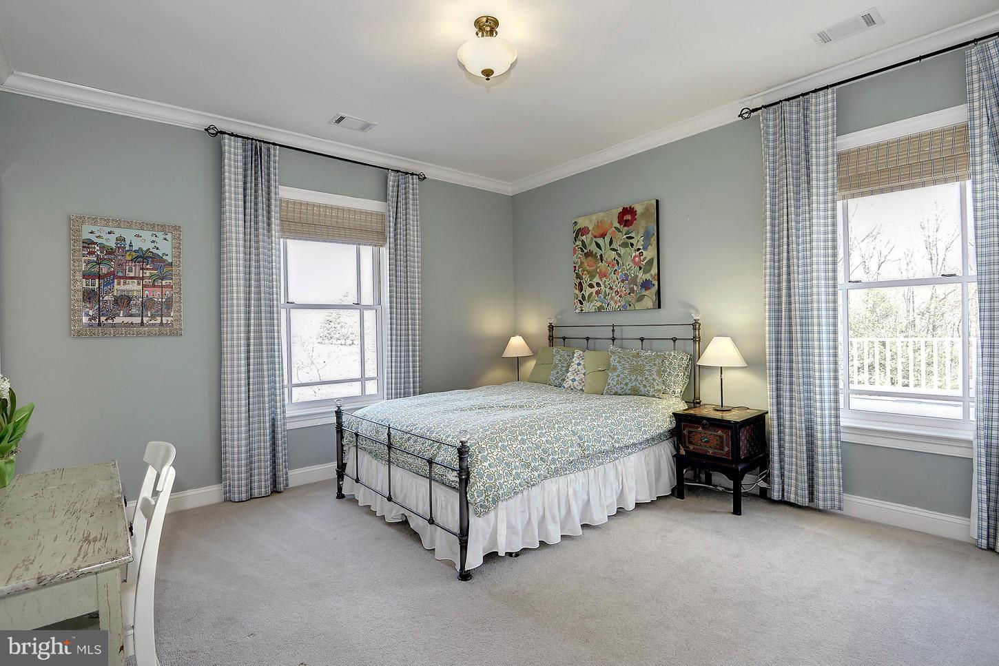 POTOMAC FALLS - Residential