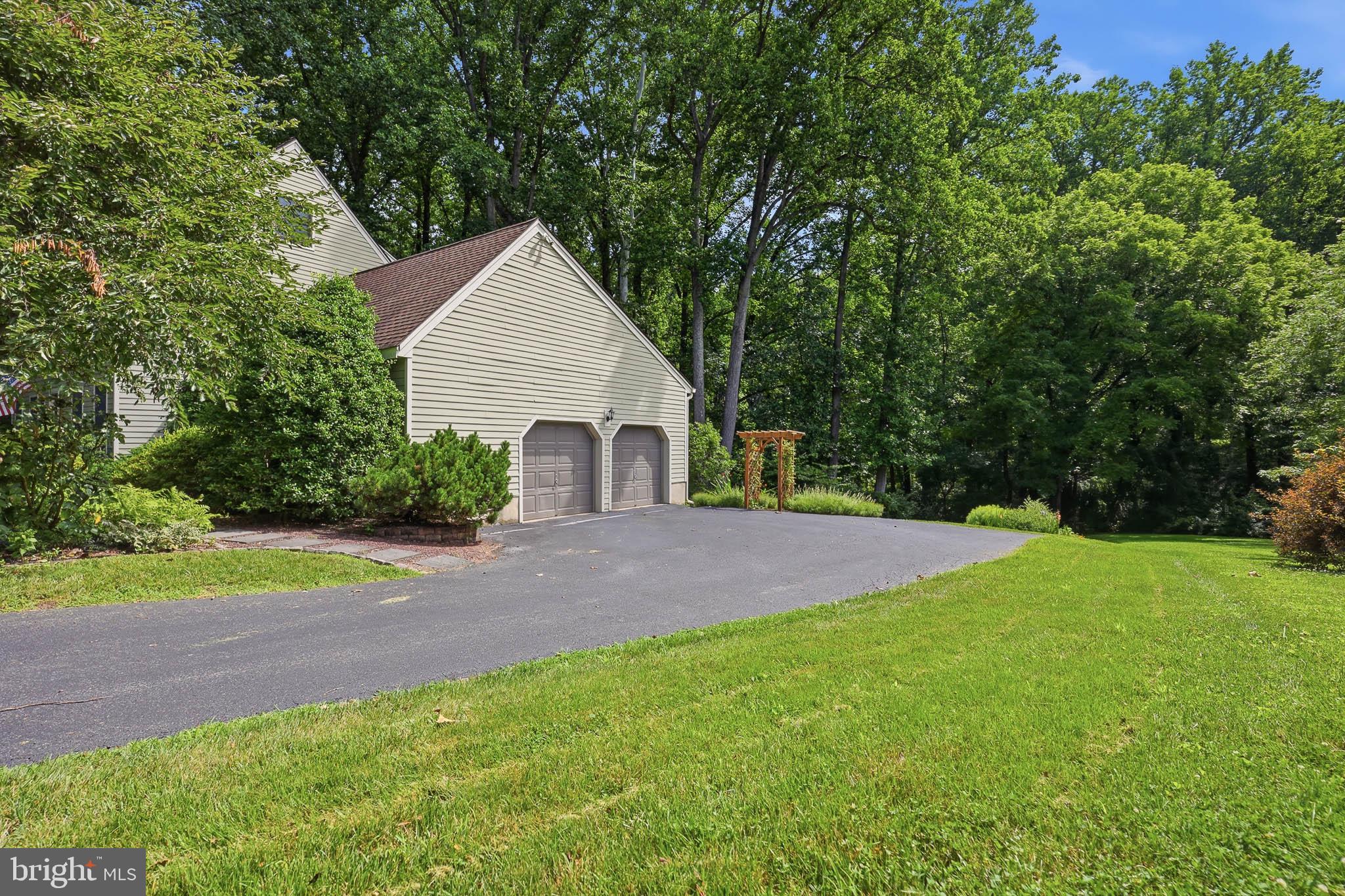 WOODCREST - Residential