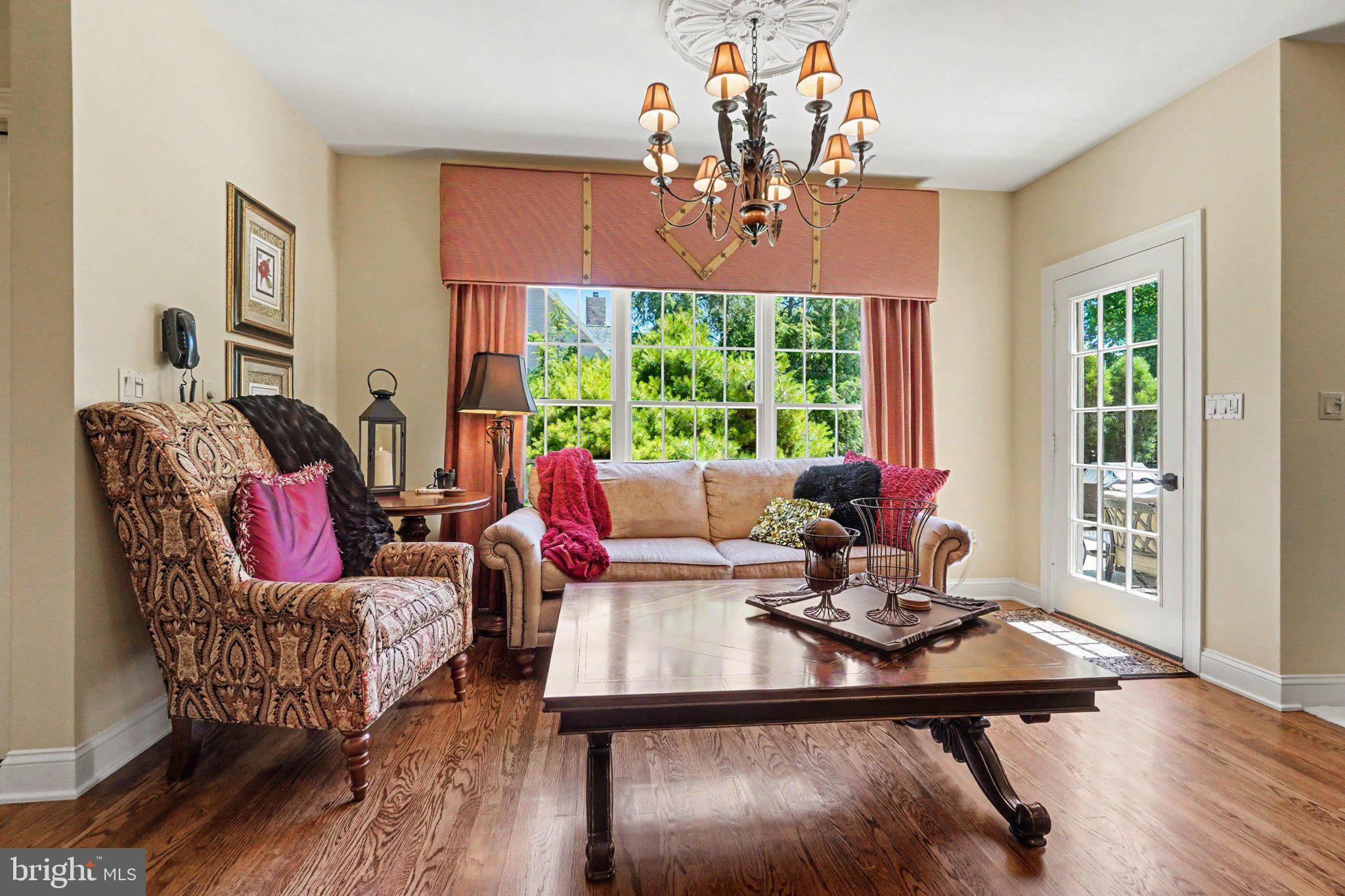 MEADOWVIEW ESTATES - Residential