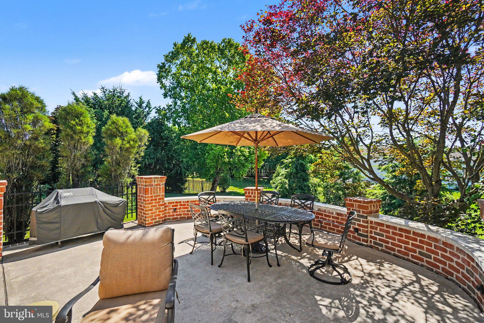 MEADOWVIEW ESTATES - Residential