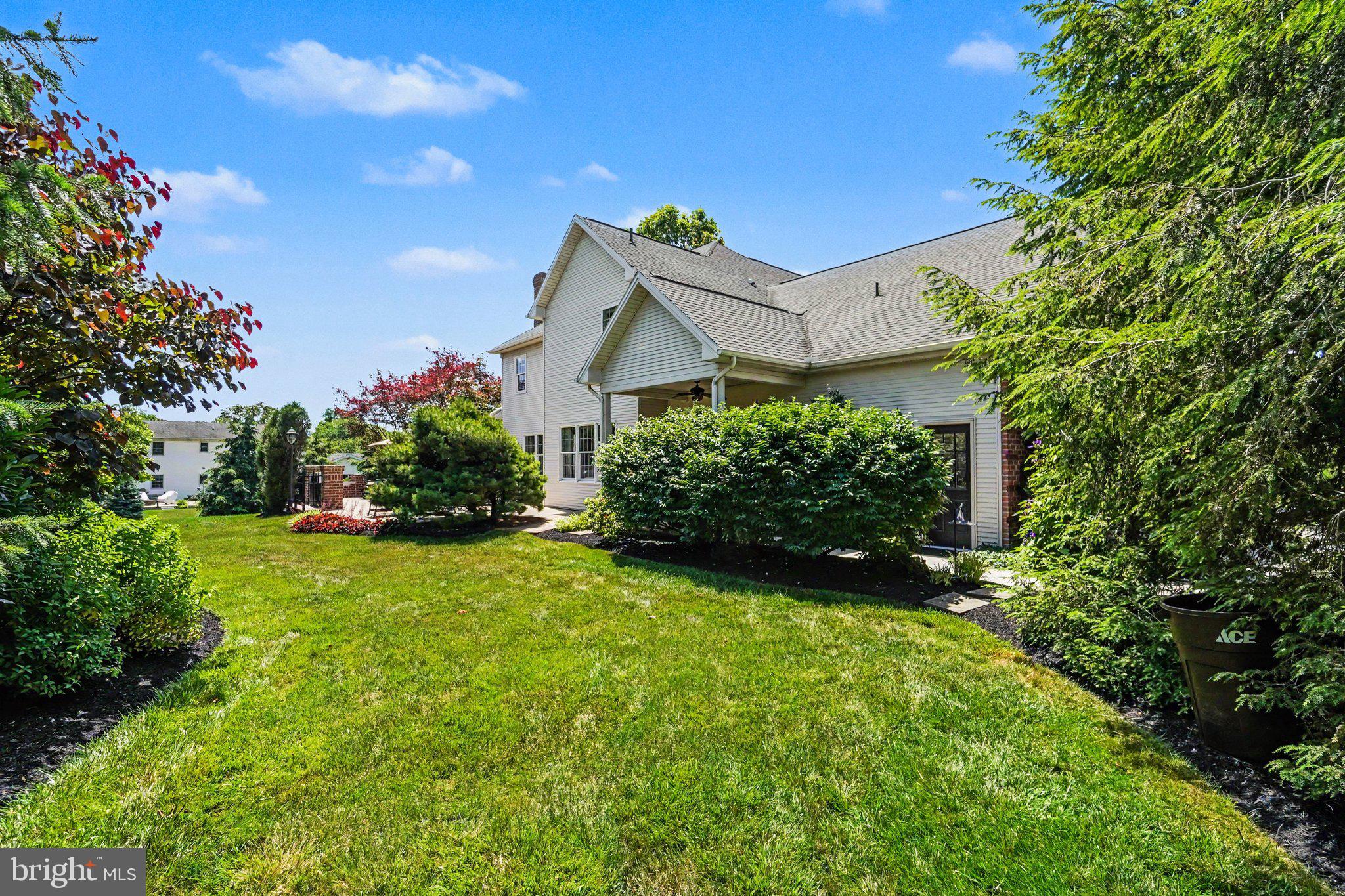 MEADOWVIEW ESTATES - Residential