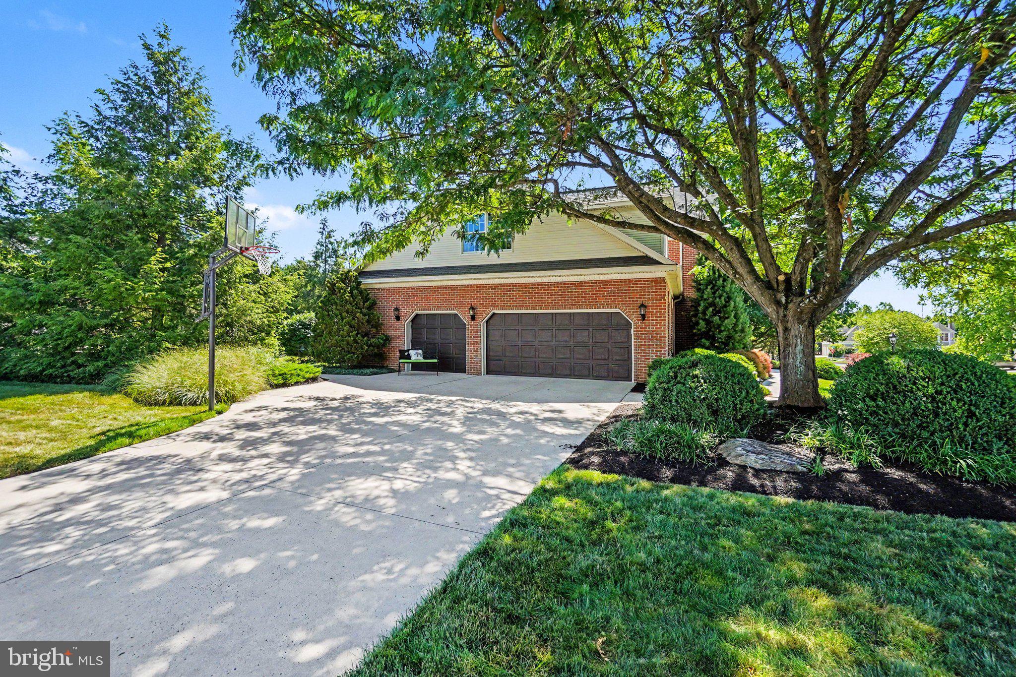 MEADOWVIEW ESTATES - Residential