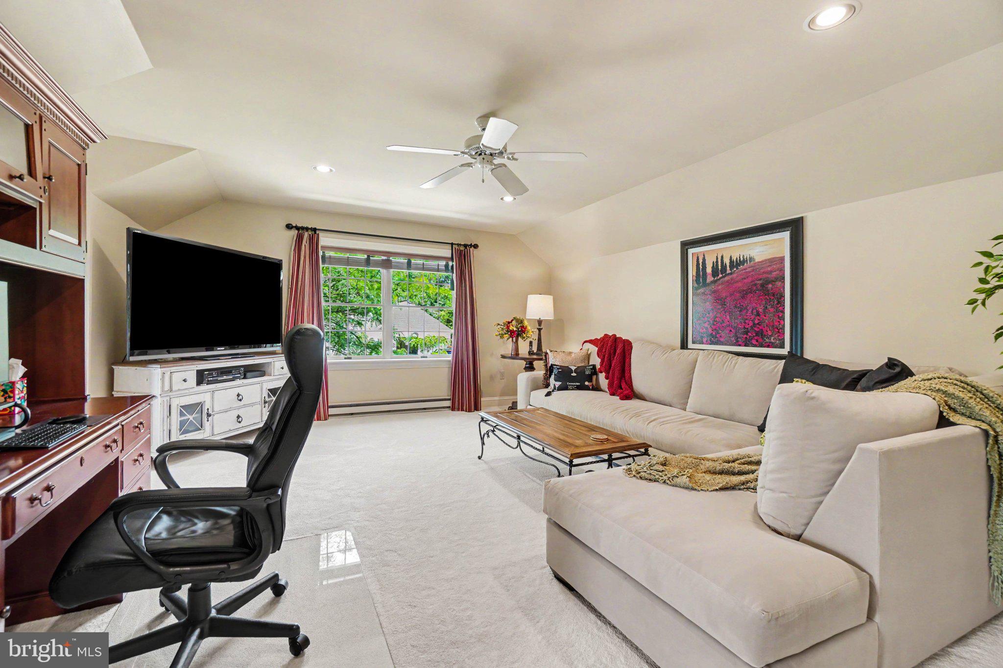 MEADOWVIEW ESTATES - Residential