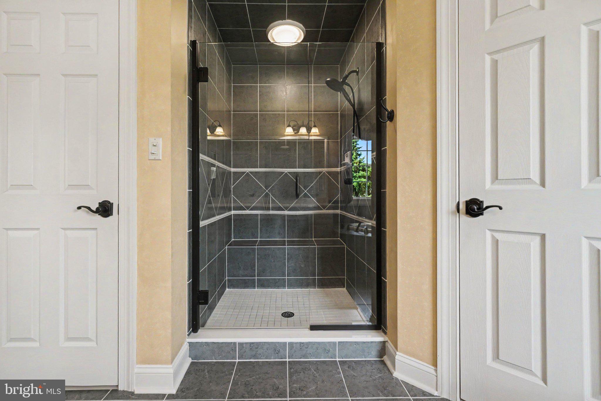 MEADOWVIEW ESTATES - Residential