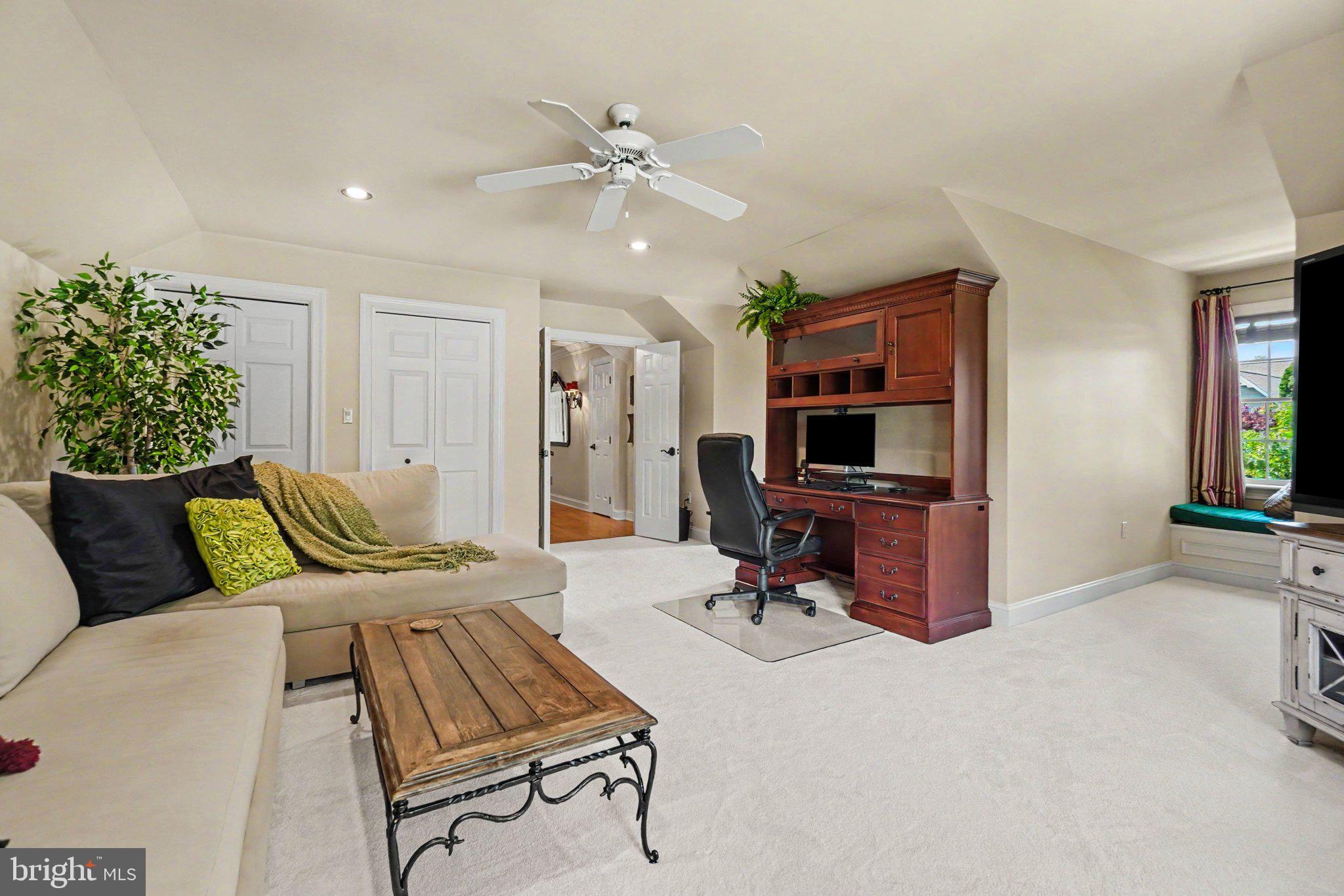 MEADOWVIEW ESTATES - Residential