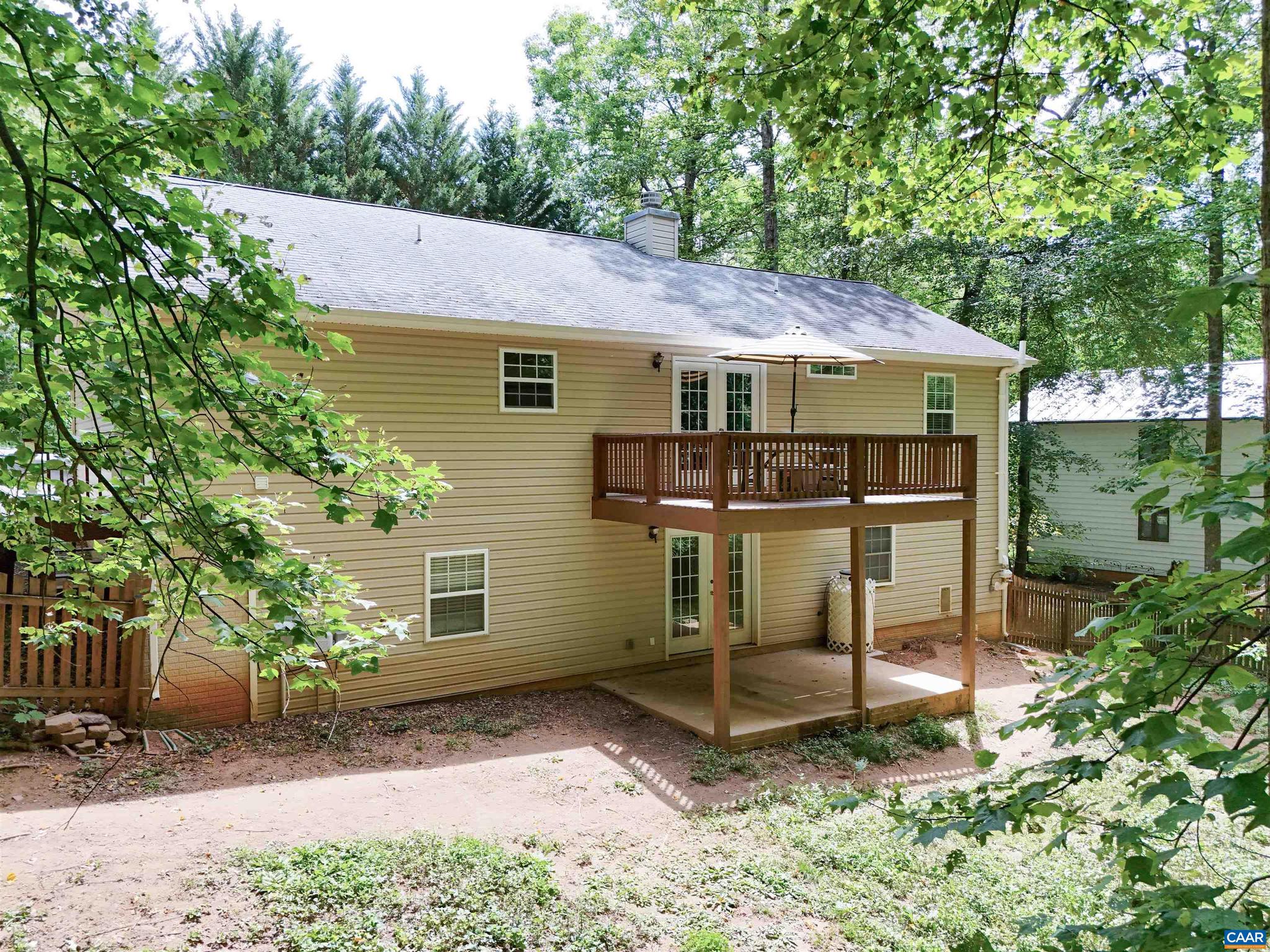 LAKE MONTICELLO - Residential