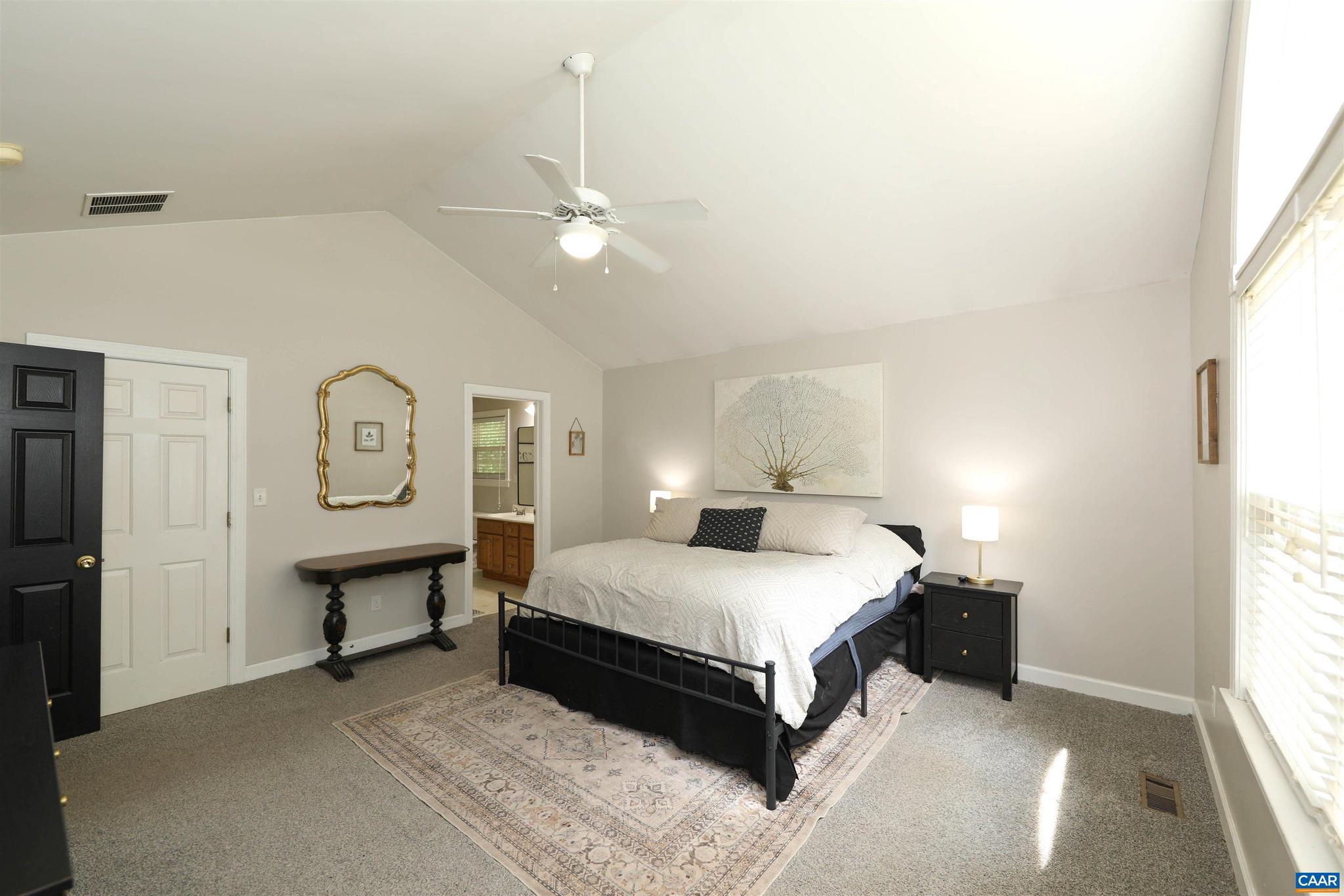 LAKE MONTICELLO - Residential