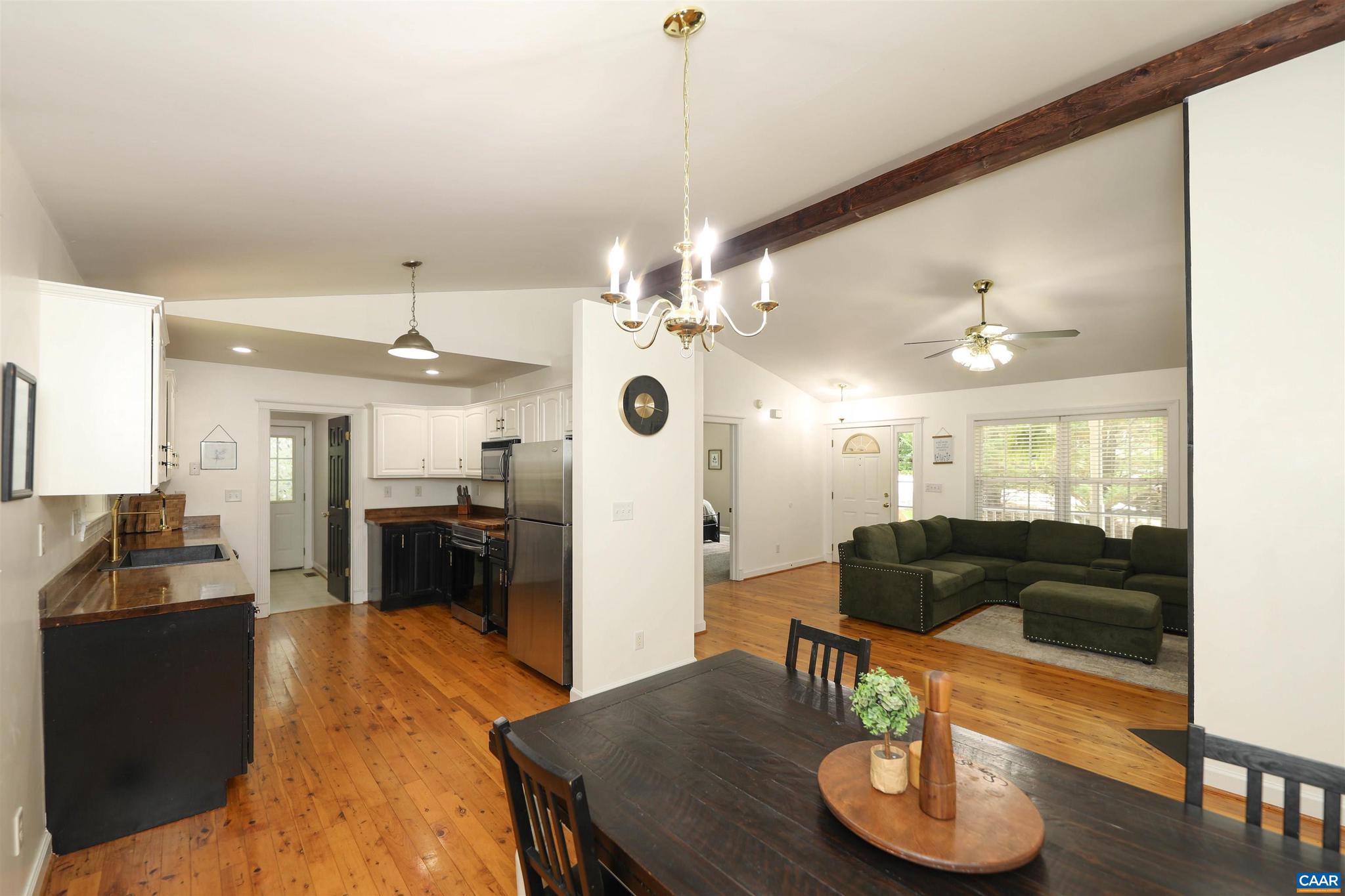 LAKE MONTICELLO - Residential