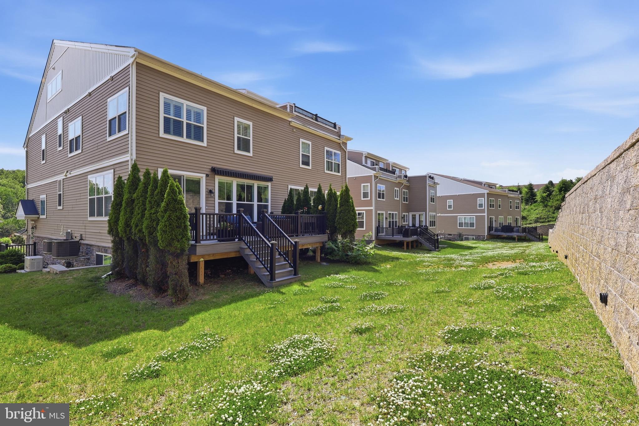 GARNET RESERVE - Residential