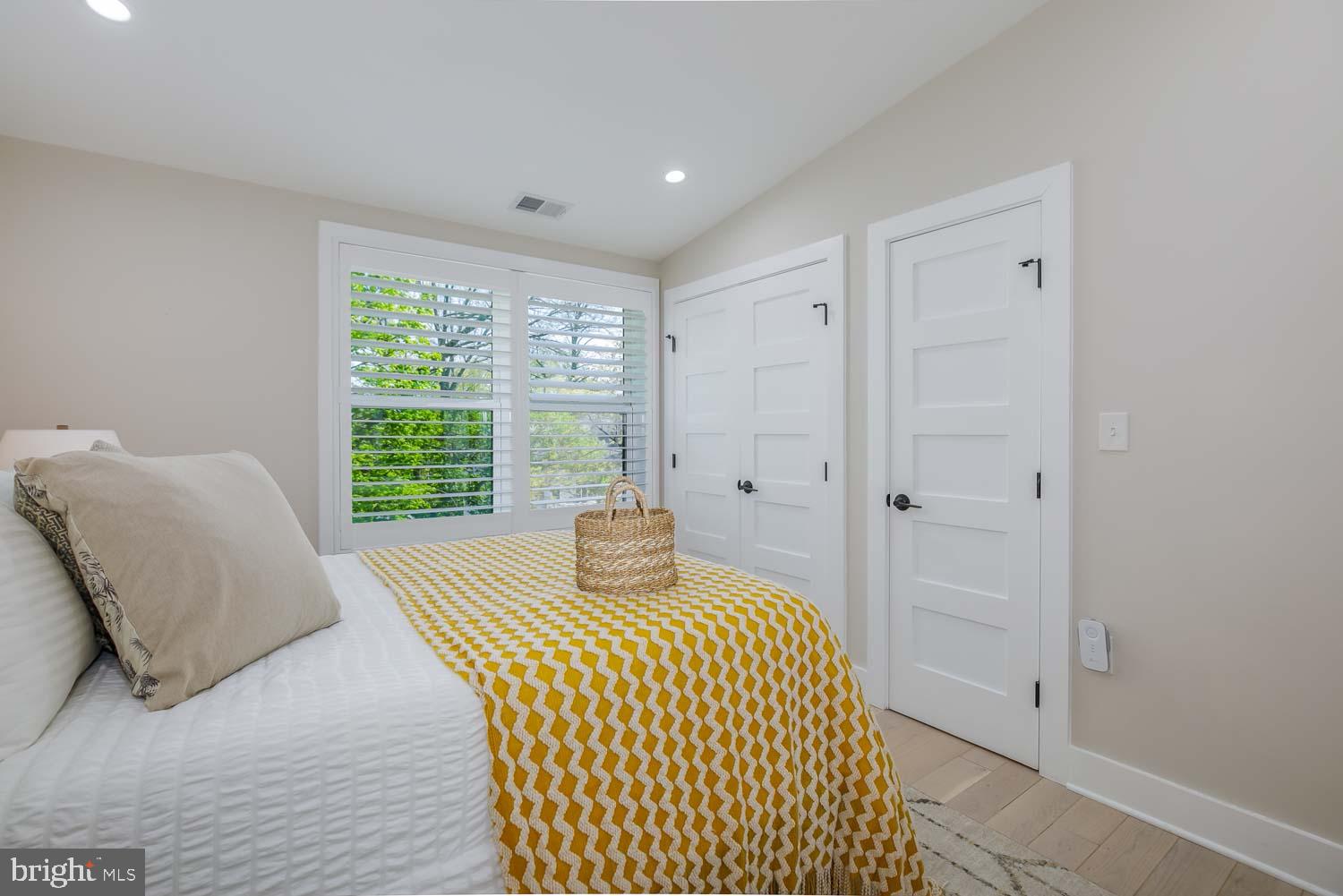 GLEN MAR PARK - Residential