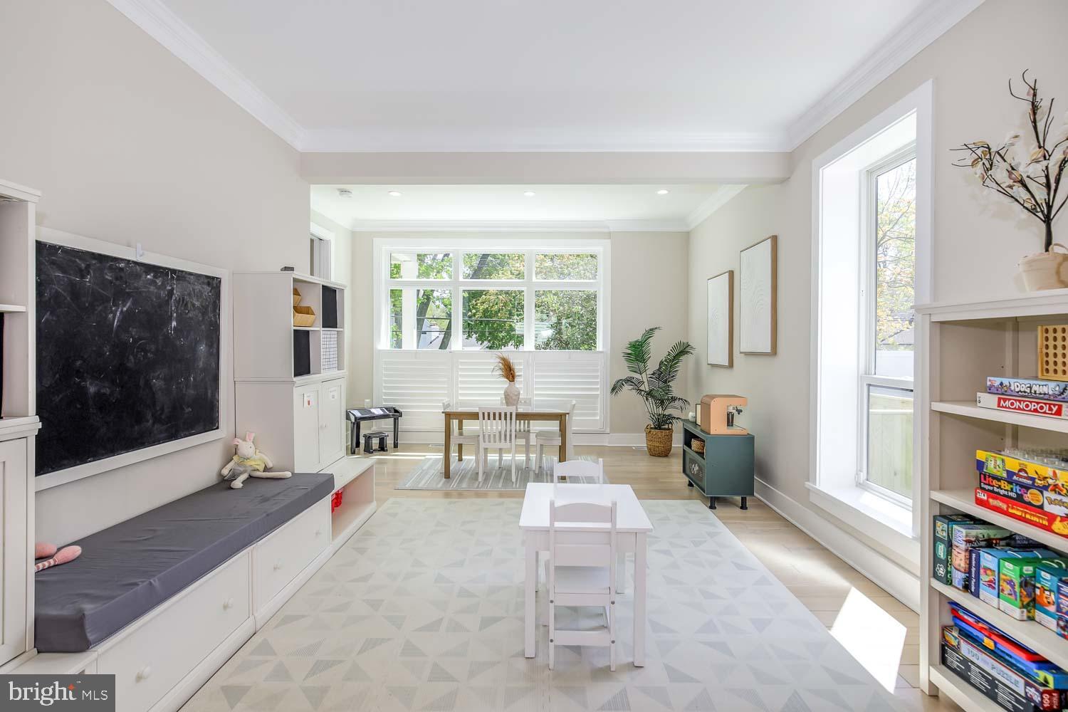 GLEN MAR PARK - Residential