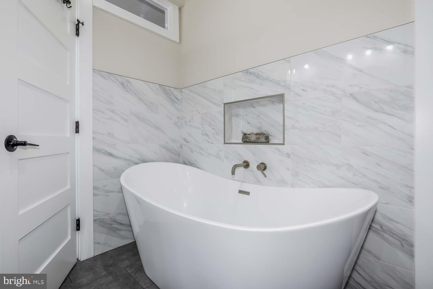 GLEN MAR PARK - Residential