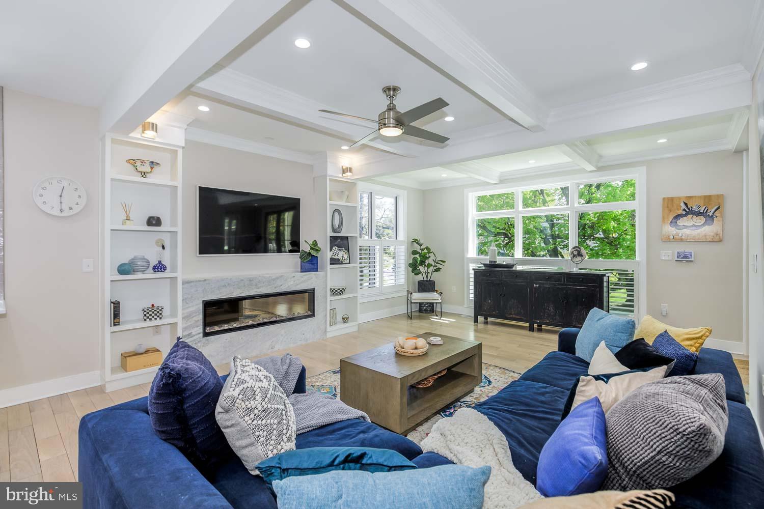 GLEN MAR PARK - Residential