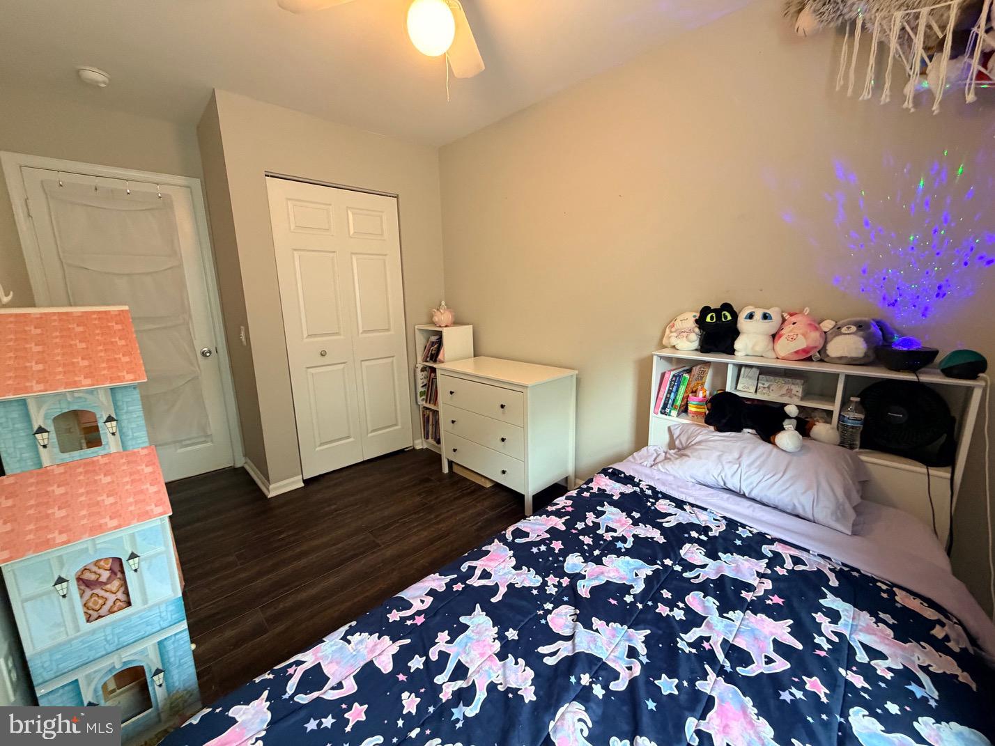 LONDON TOWN WEST - Residential