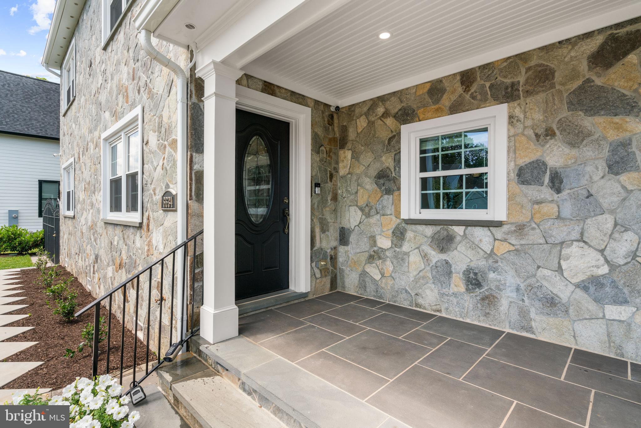 ALOLA - Residential