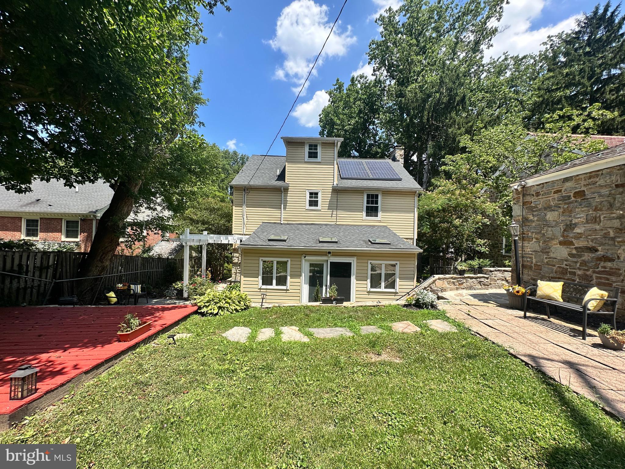 BELVEDERE SQUARE - Residential