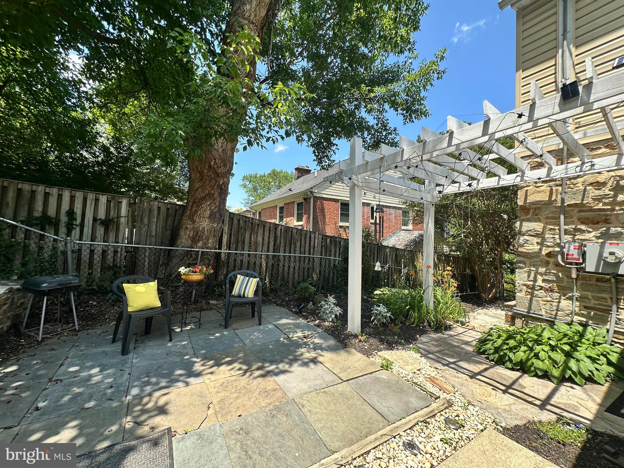 BELVEDERE SQUARE - Residential