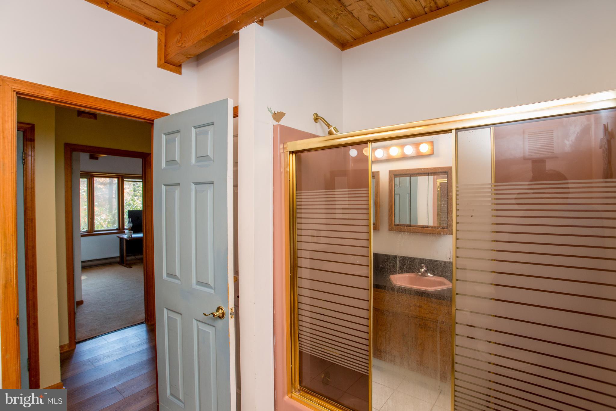 NESHAMINY WOODS - Residential