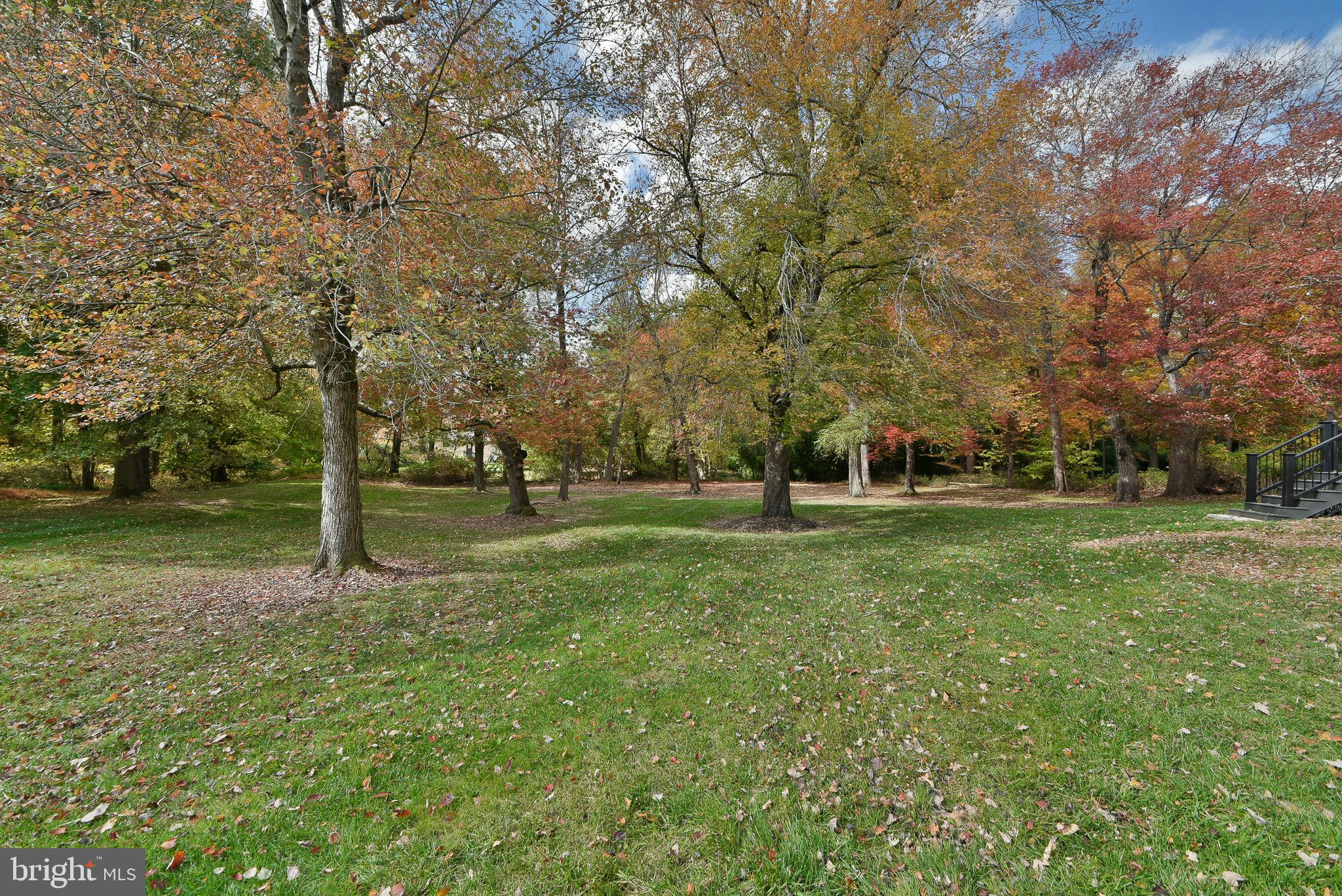 MIRROR LAKE FARMS - Residential