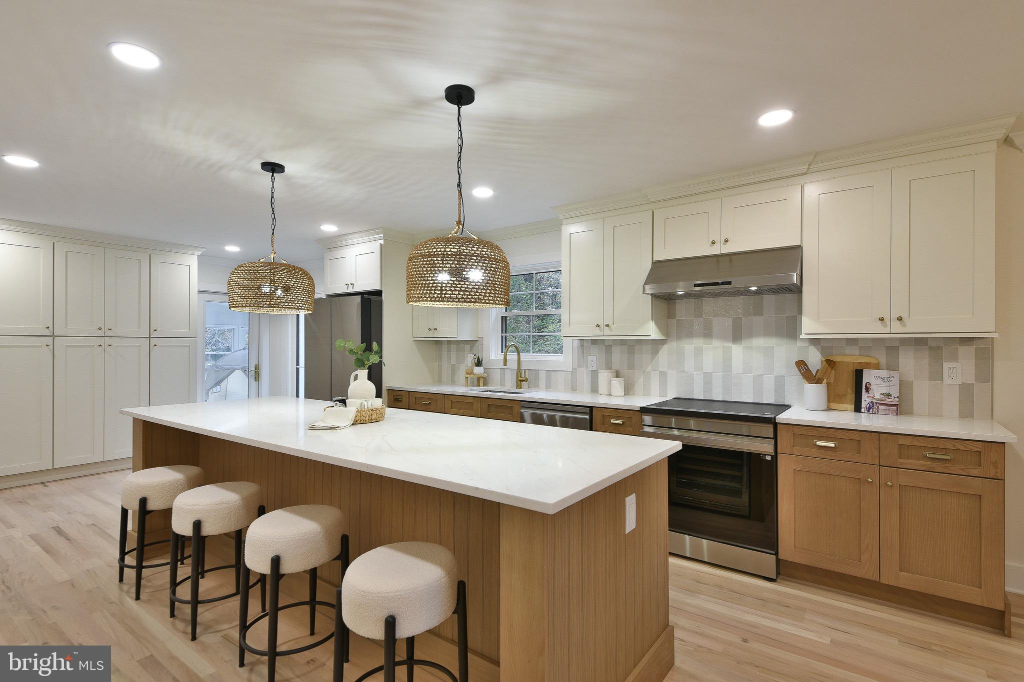 MIRROR LAKE FARMS - Residential