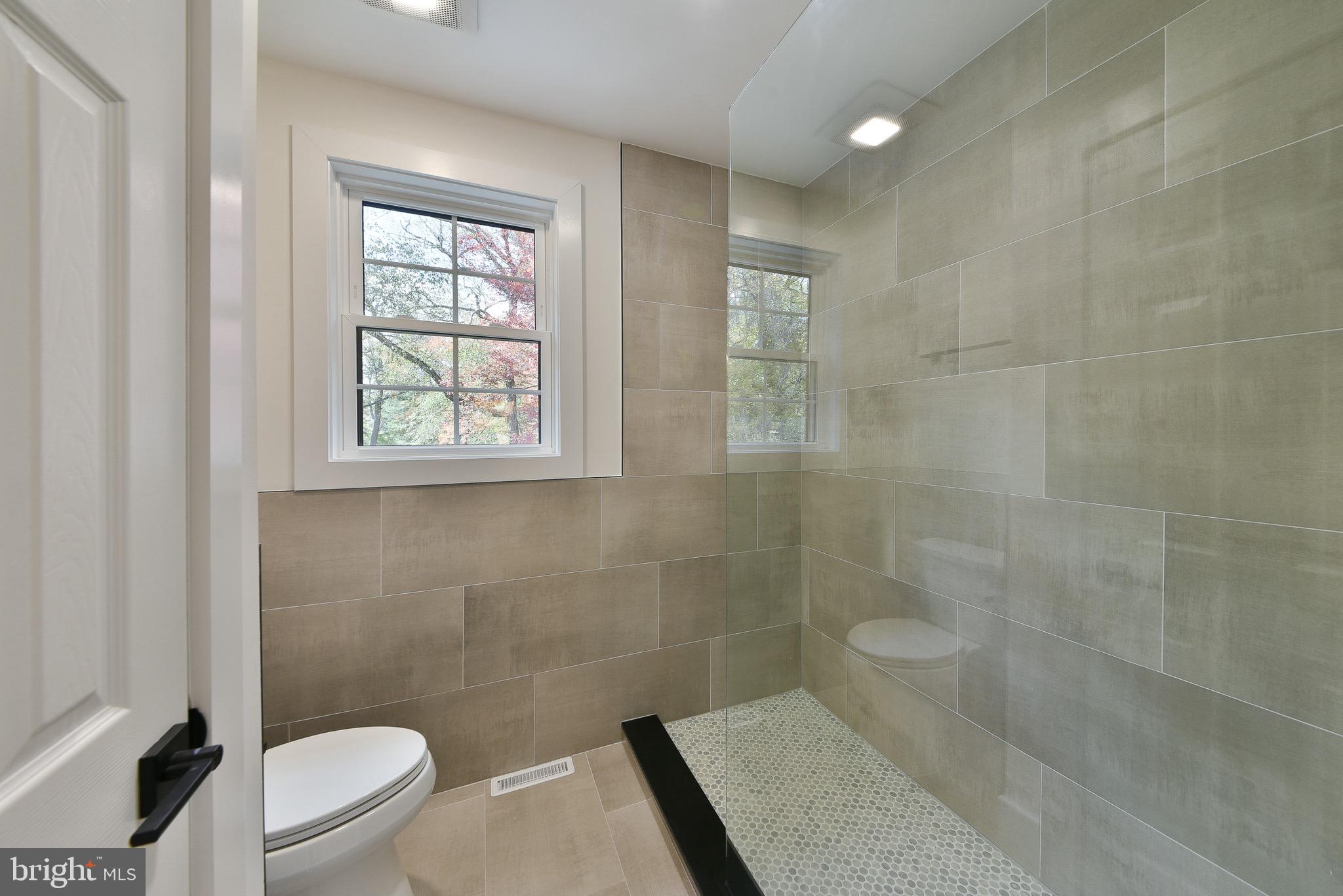 MIRROR LAKE FARMS - Residential