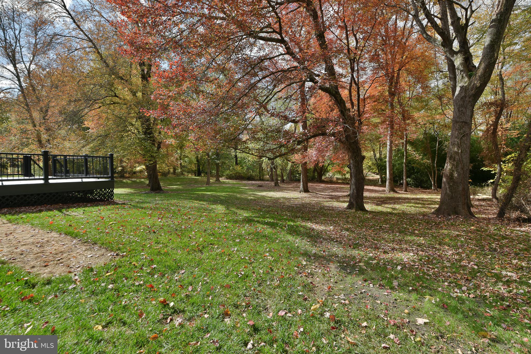 MIRROR LAKE FARMS - Residential