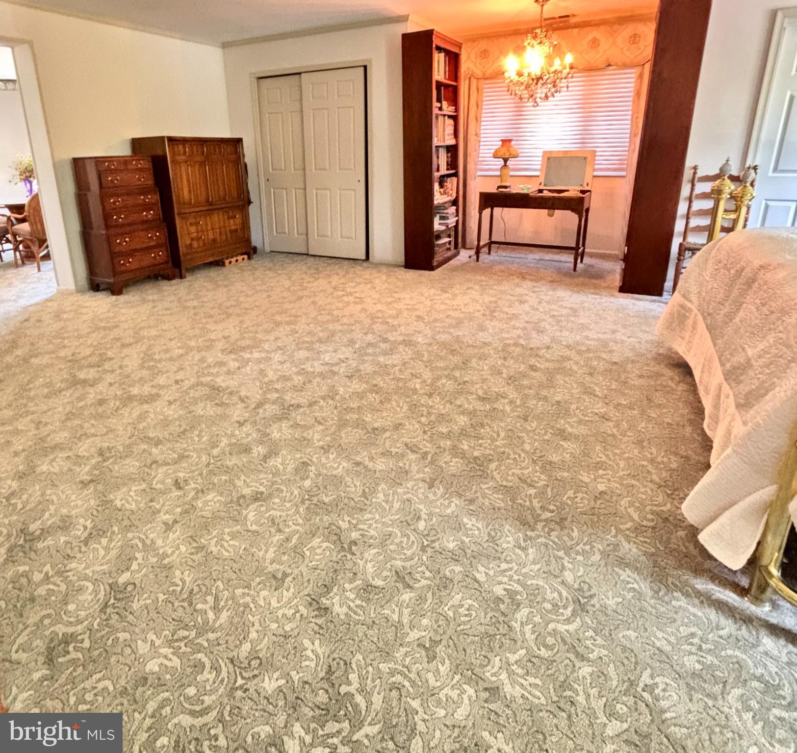 OXFORD VALLEY - Residential