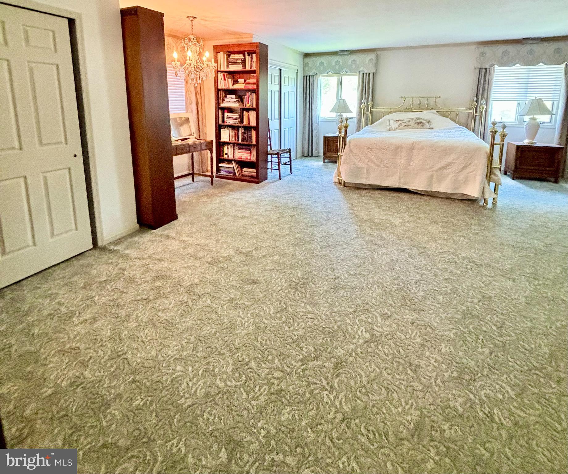 OXFORD VALLEY - Residential
